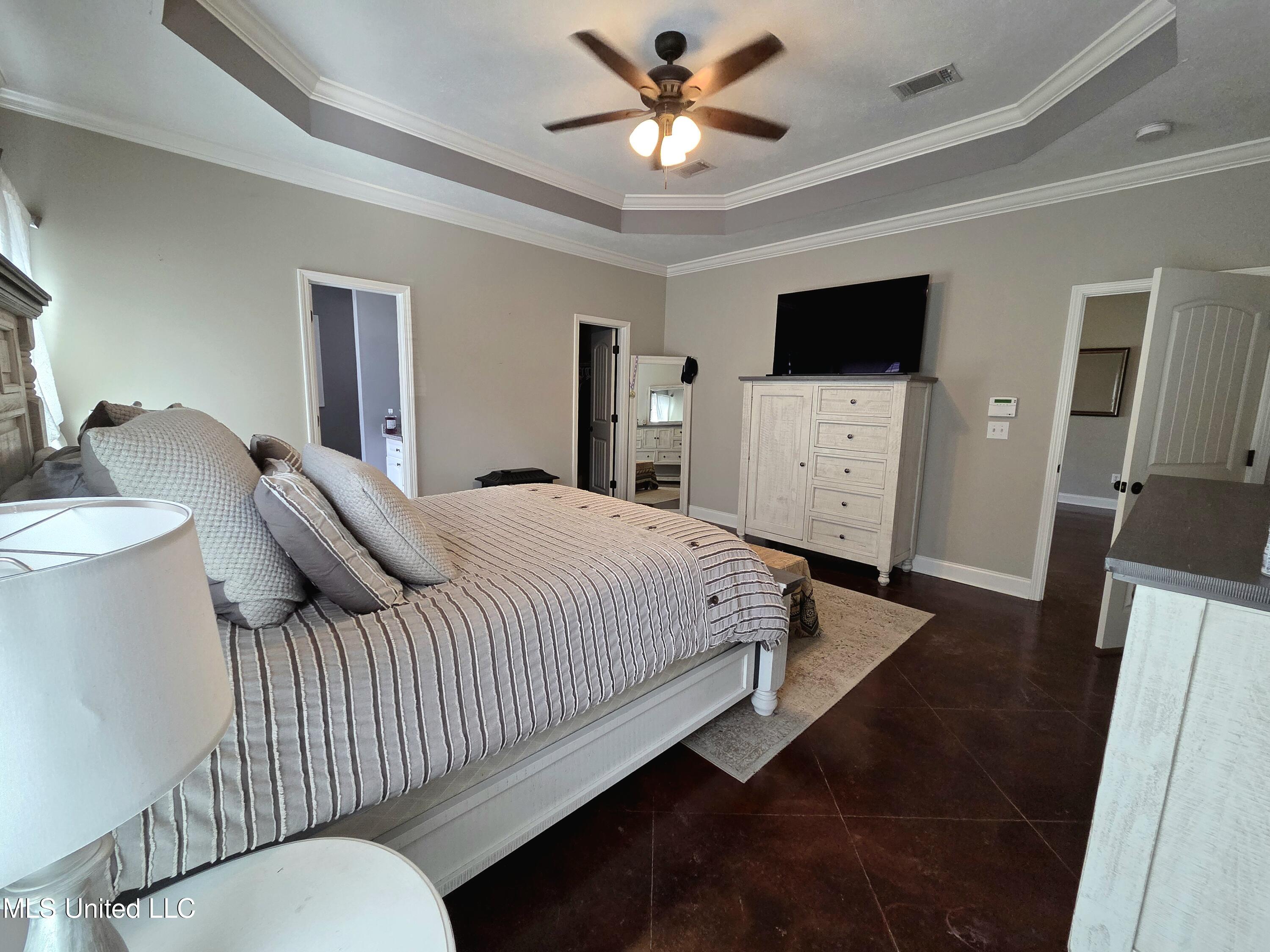 305 Flagstone Drive Property Photo 16
