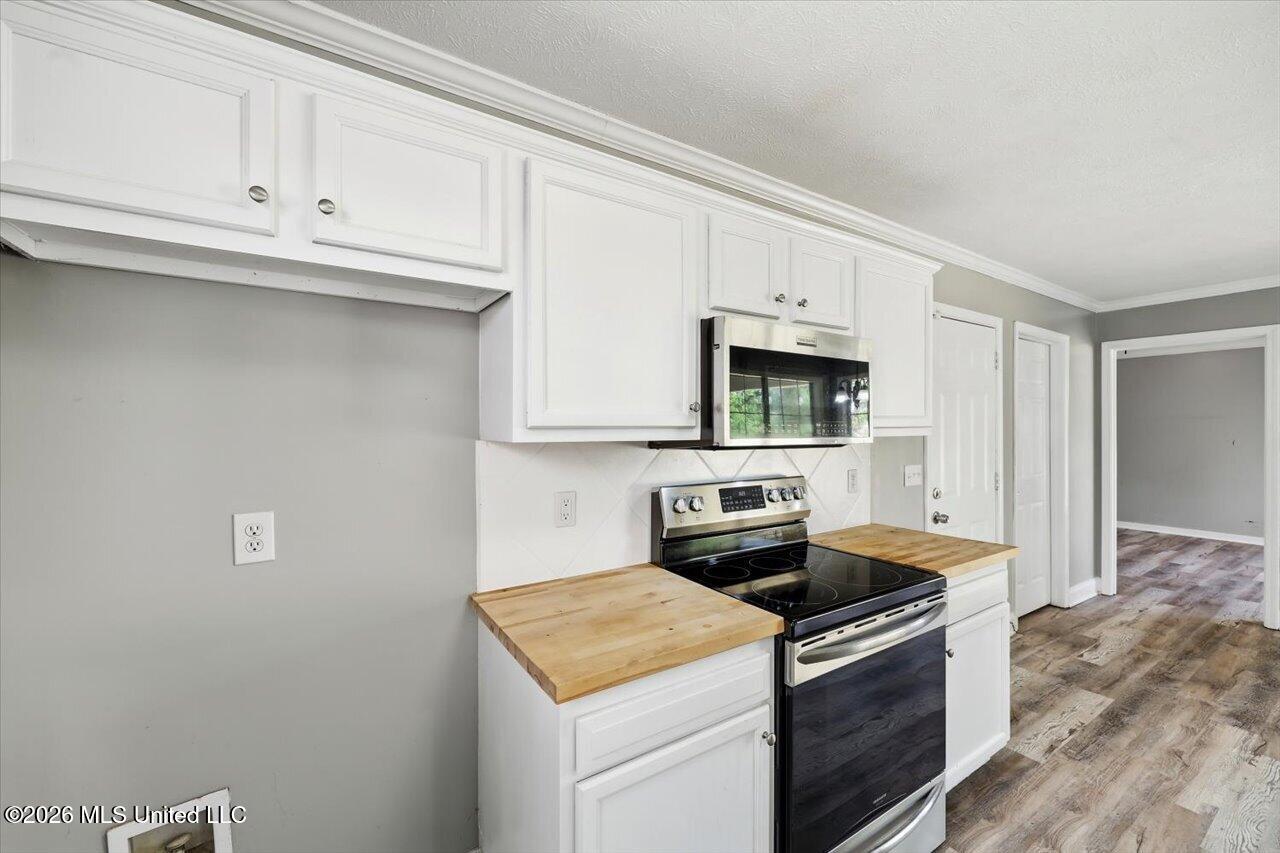 102 Oak Leaf Way Property Photo 11