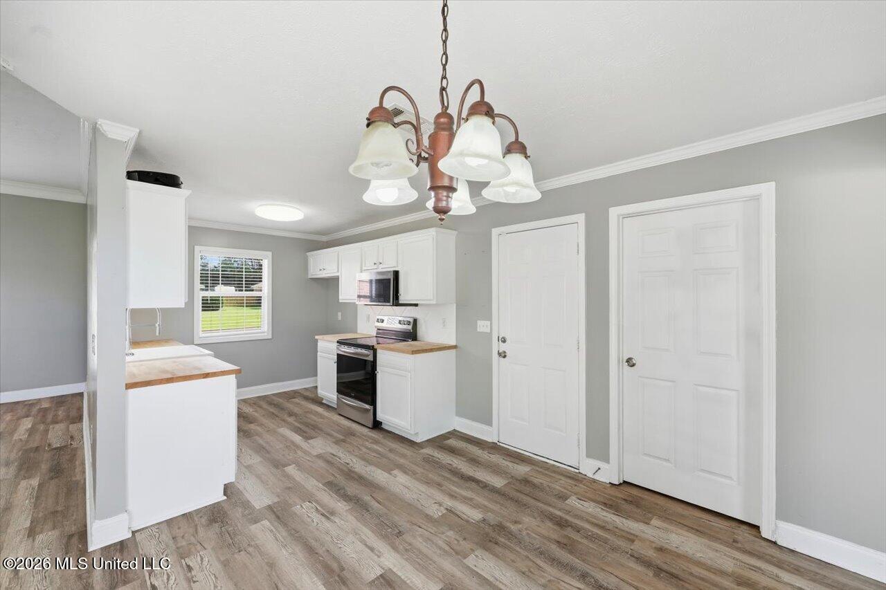 102 Oak Leaf Way Property Photo 14