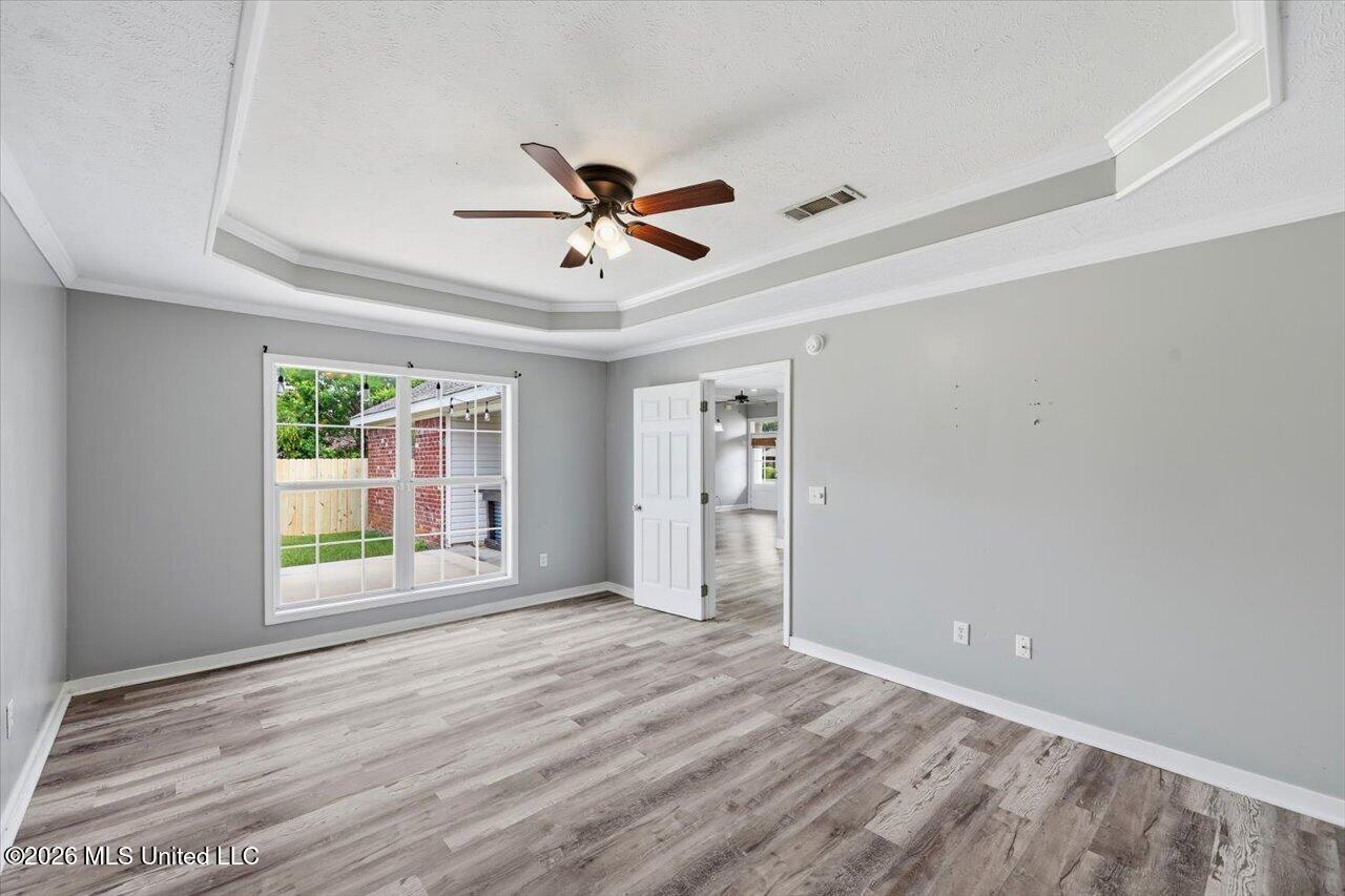 102 Oak Leaf Way Property Photo 17