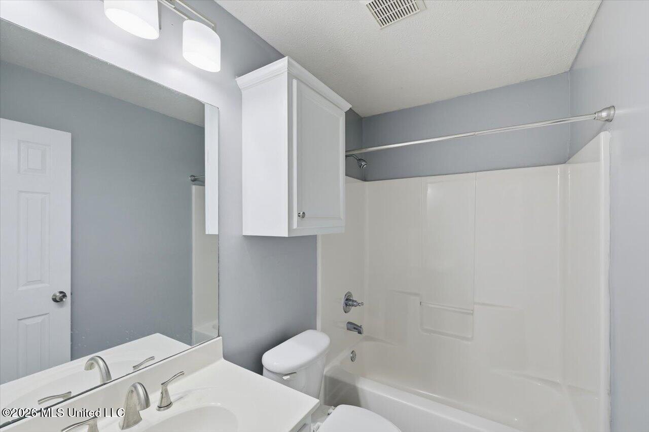 102 Oak Leaf Way Property Photo 21