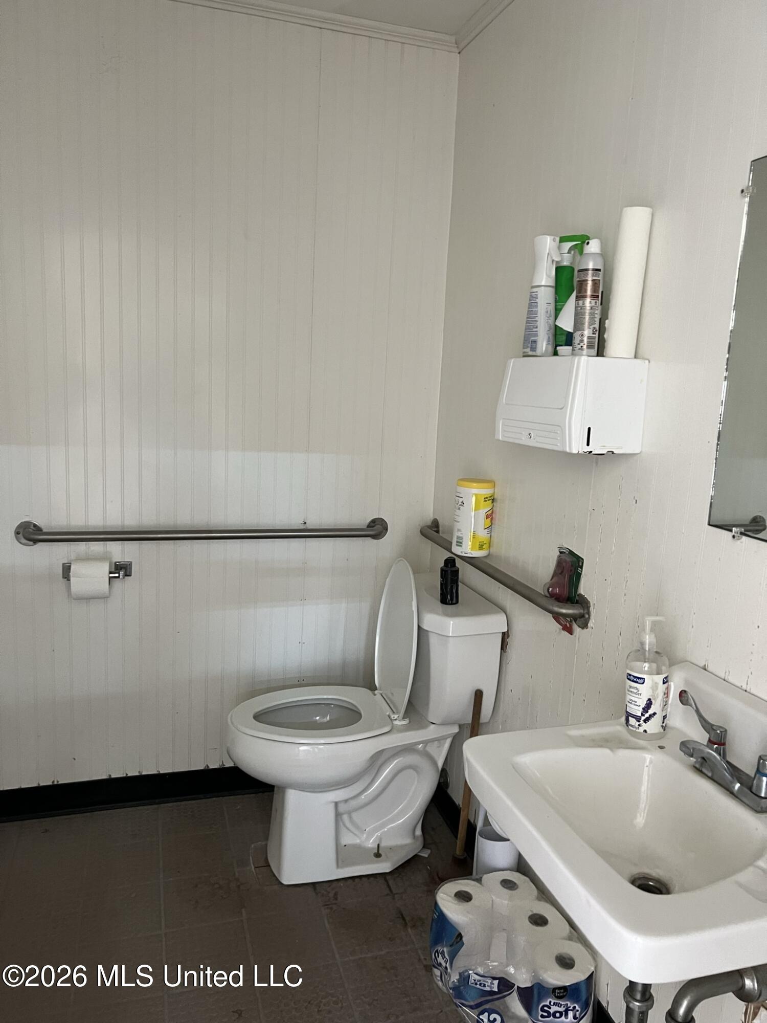 302 John R Junkin Drive Property Photo 8