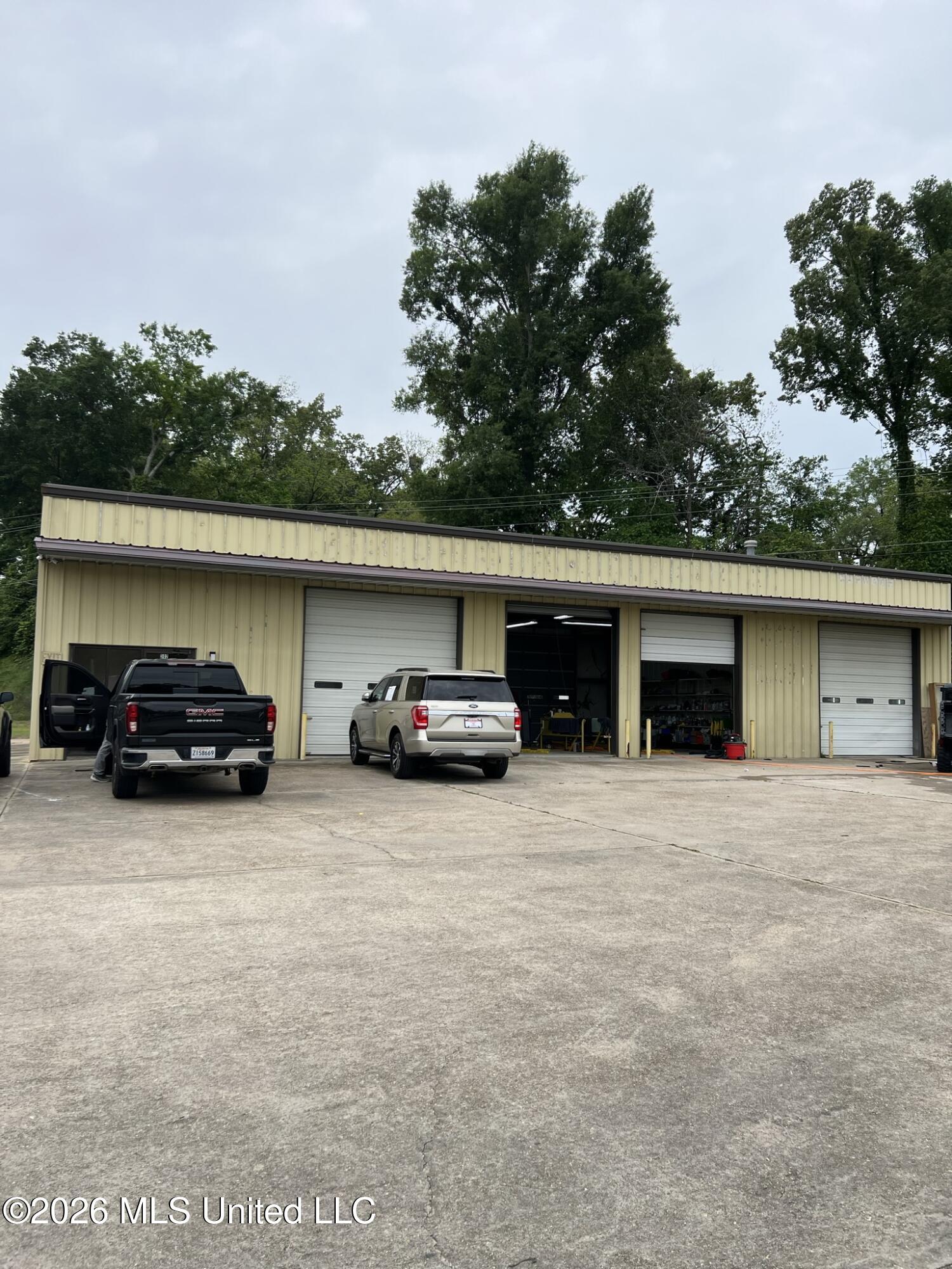 302 John R Junkin Drive Property Photo 10