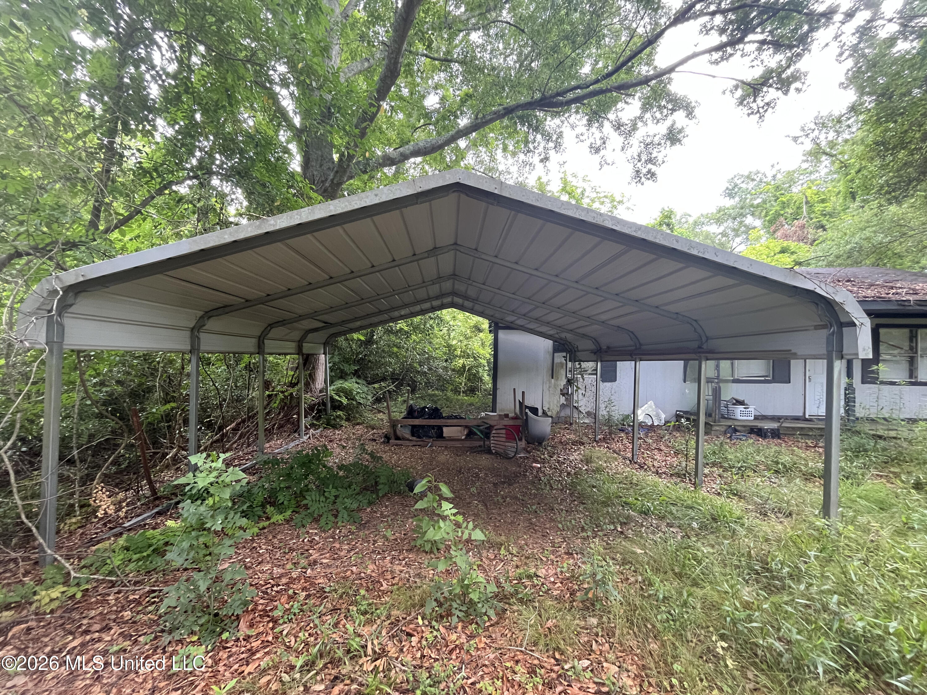 1007 Peoples Street Property Photo 4