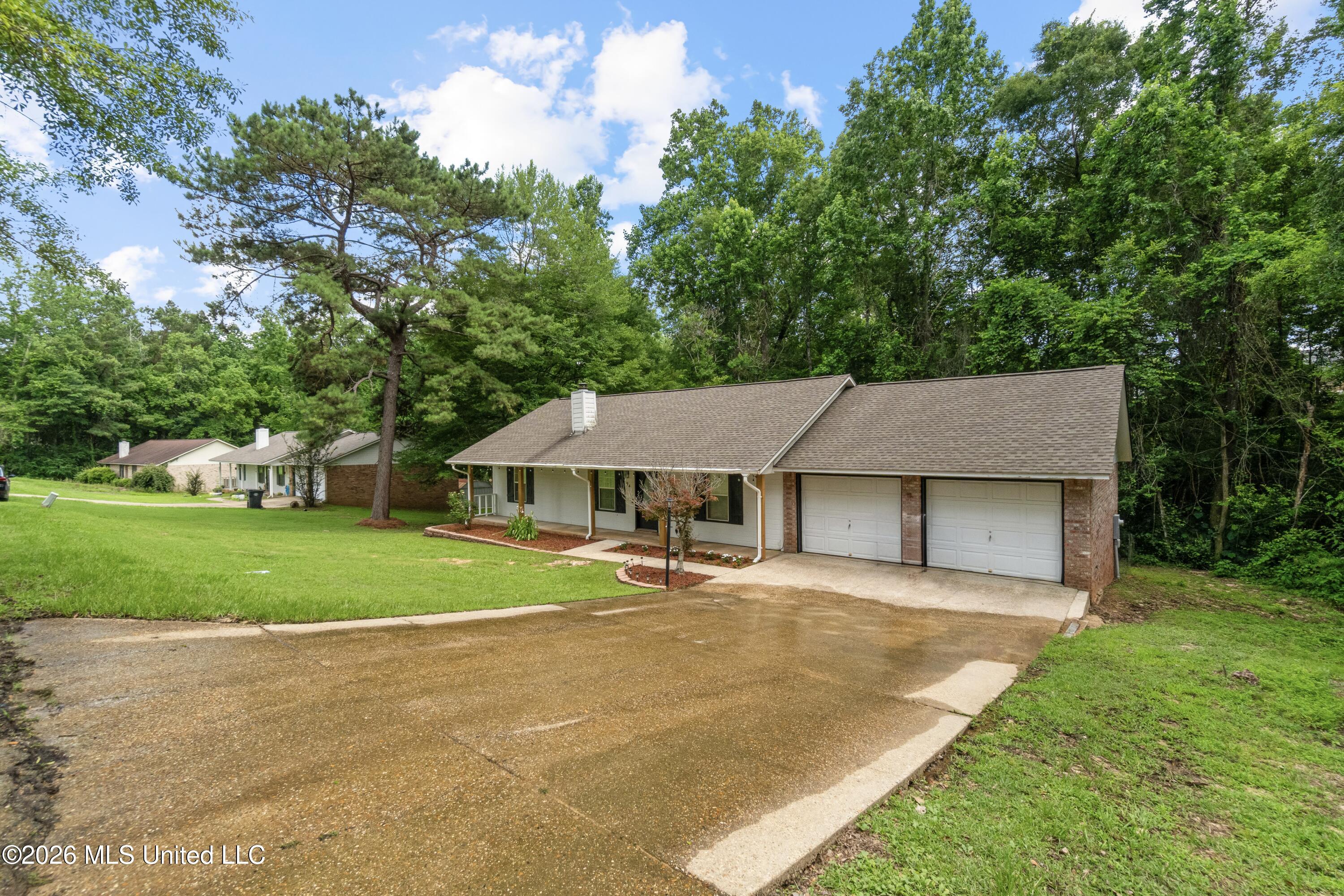 94 Deer Run Road Property Photo 3