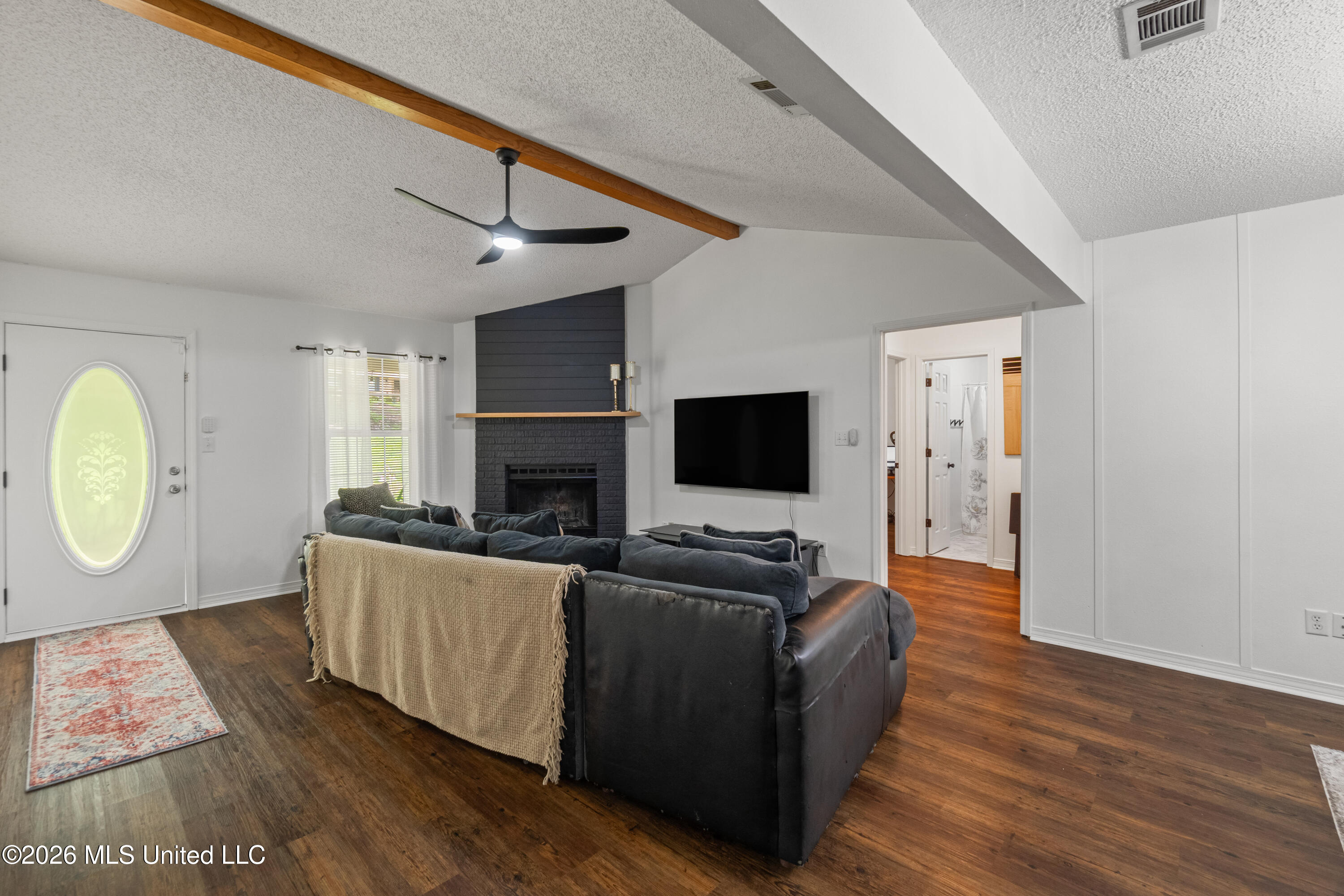 94 Deer Run Road Property Photo 6