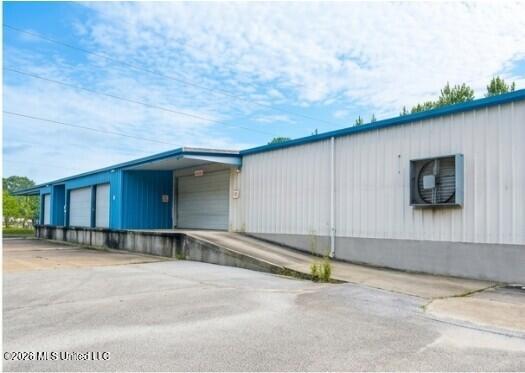6312 Shortcut Road Property Photo 2