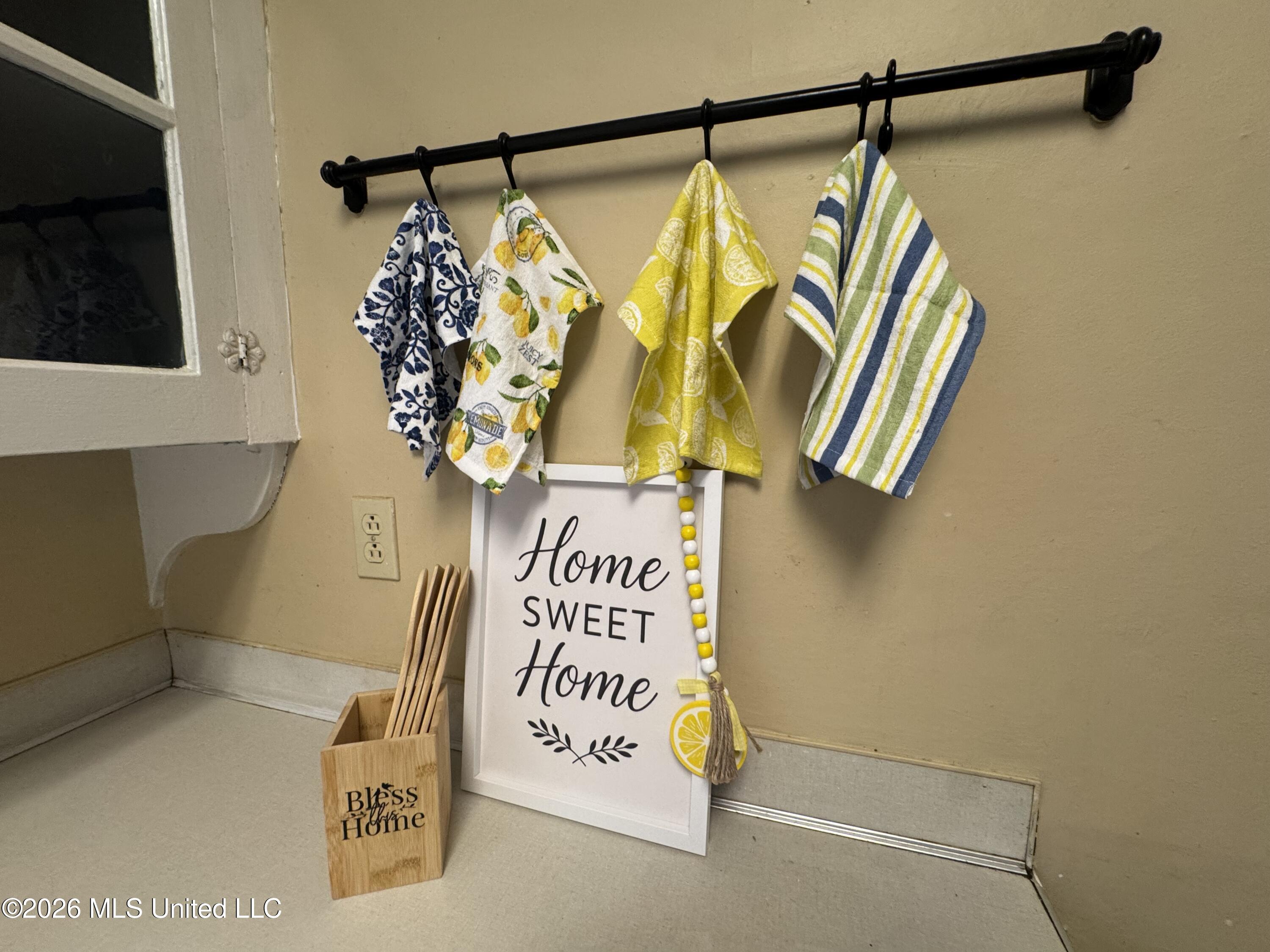 428 Decelle Street Property Photo 10