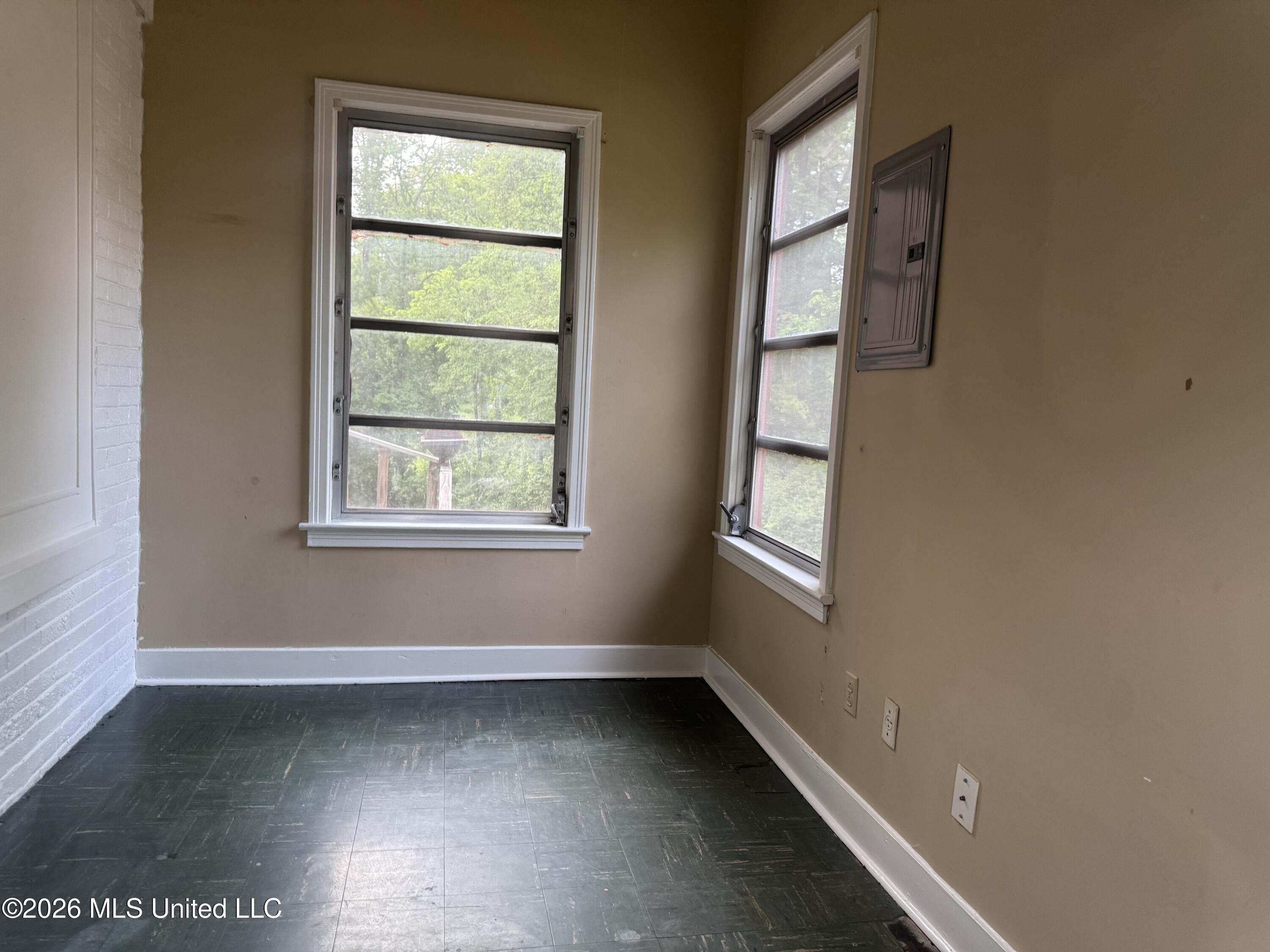 428 Decelle Street Property Photo 13