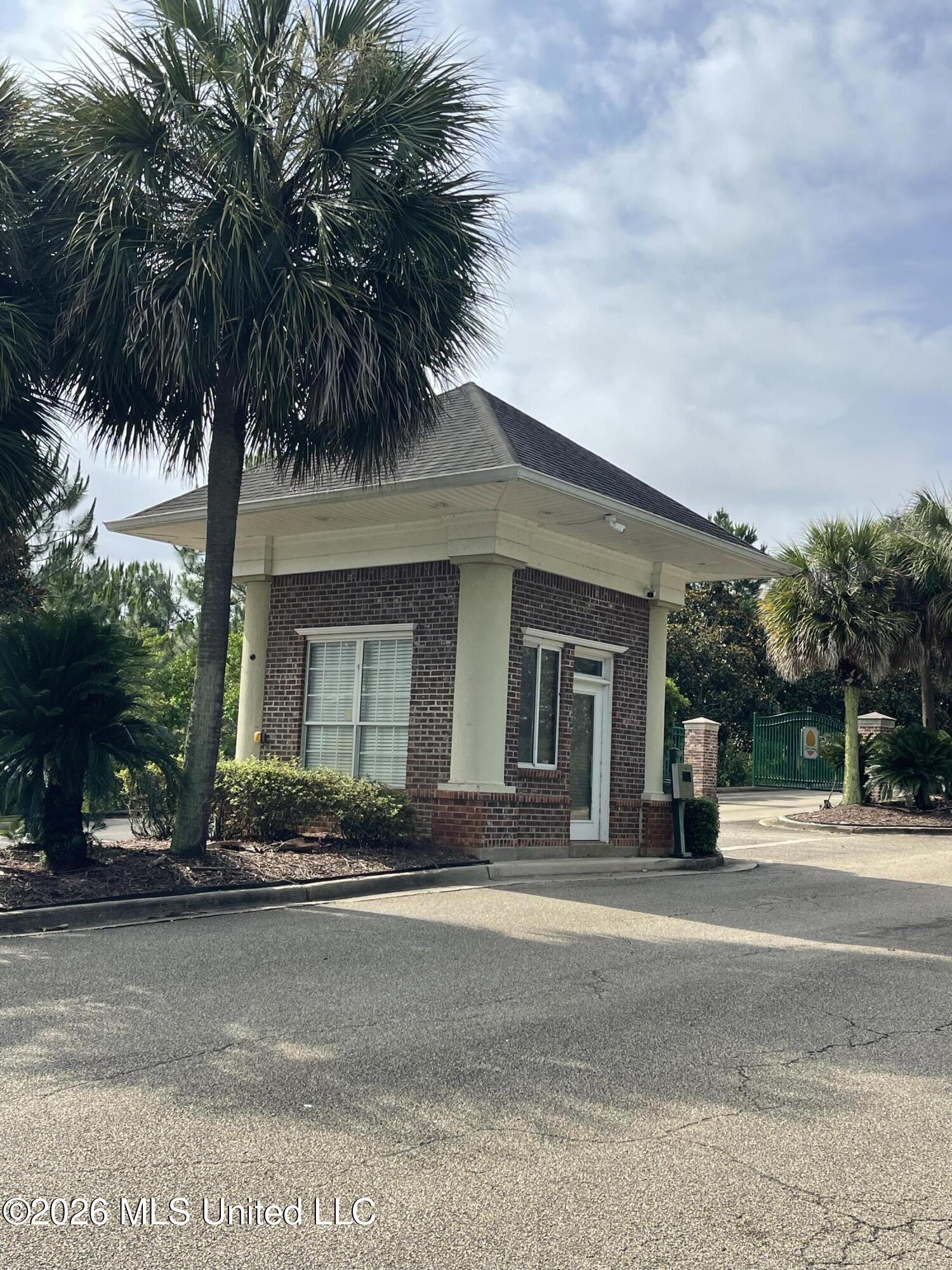 Shell Boulevard Property Photo 2