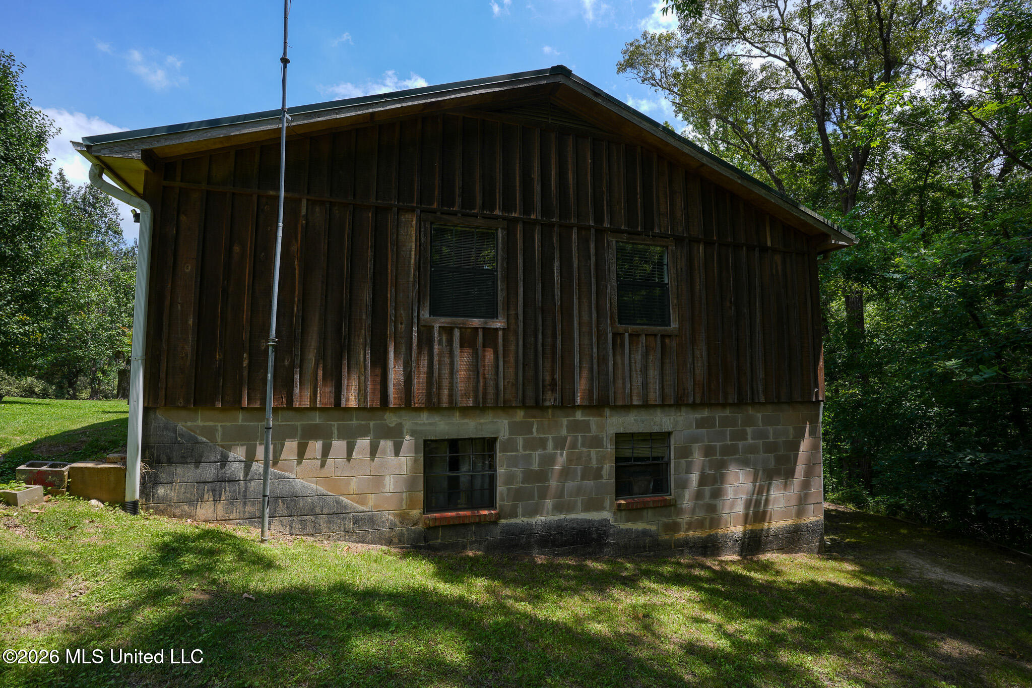2069 County Road 316 Property Photo 6