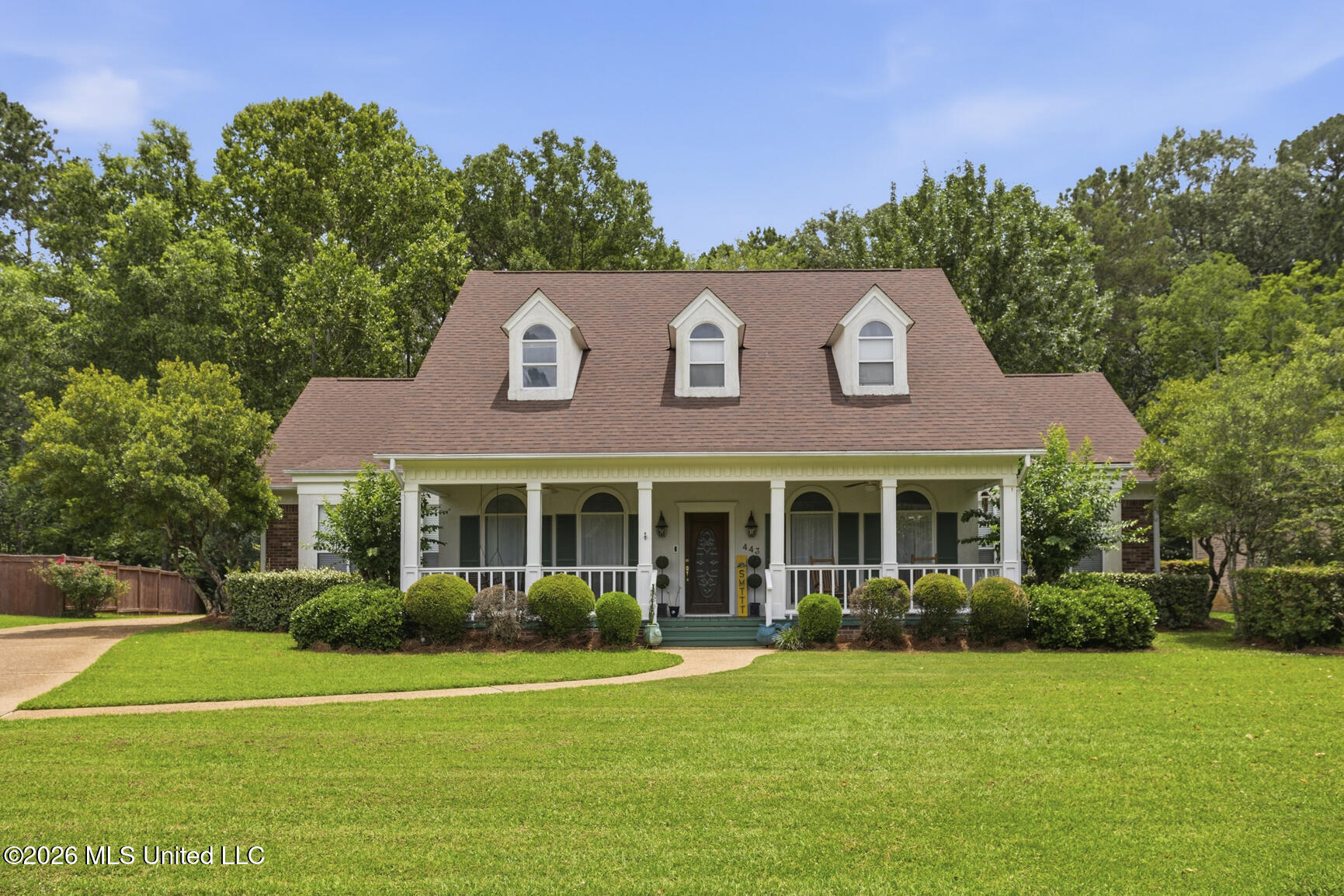443 Woodlands Circle Property Photo 1