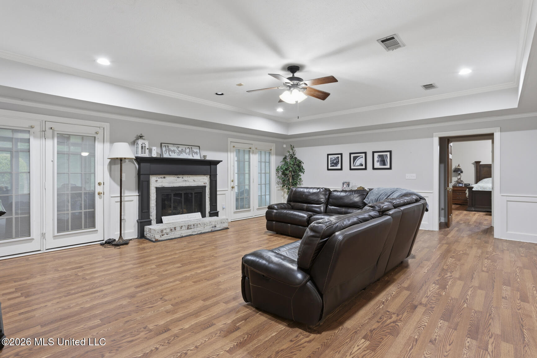443 Woodlands Circle Property Photo 8