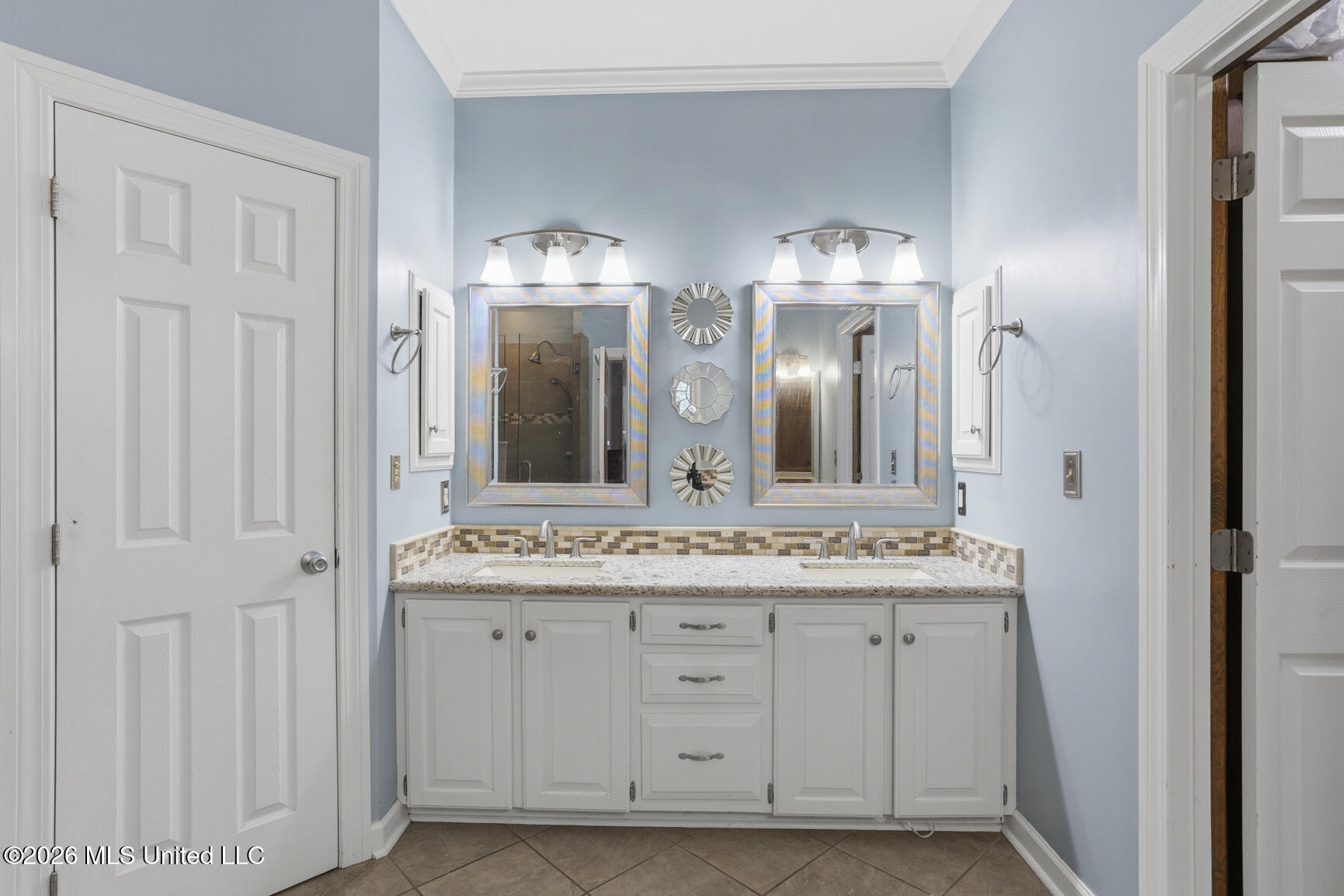 443 Woodlands Circle Property Photo 18