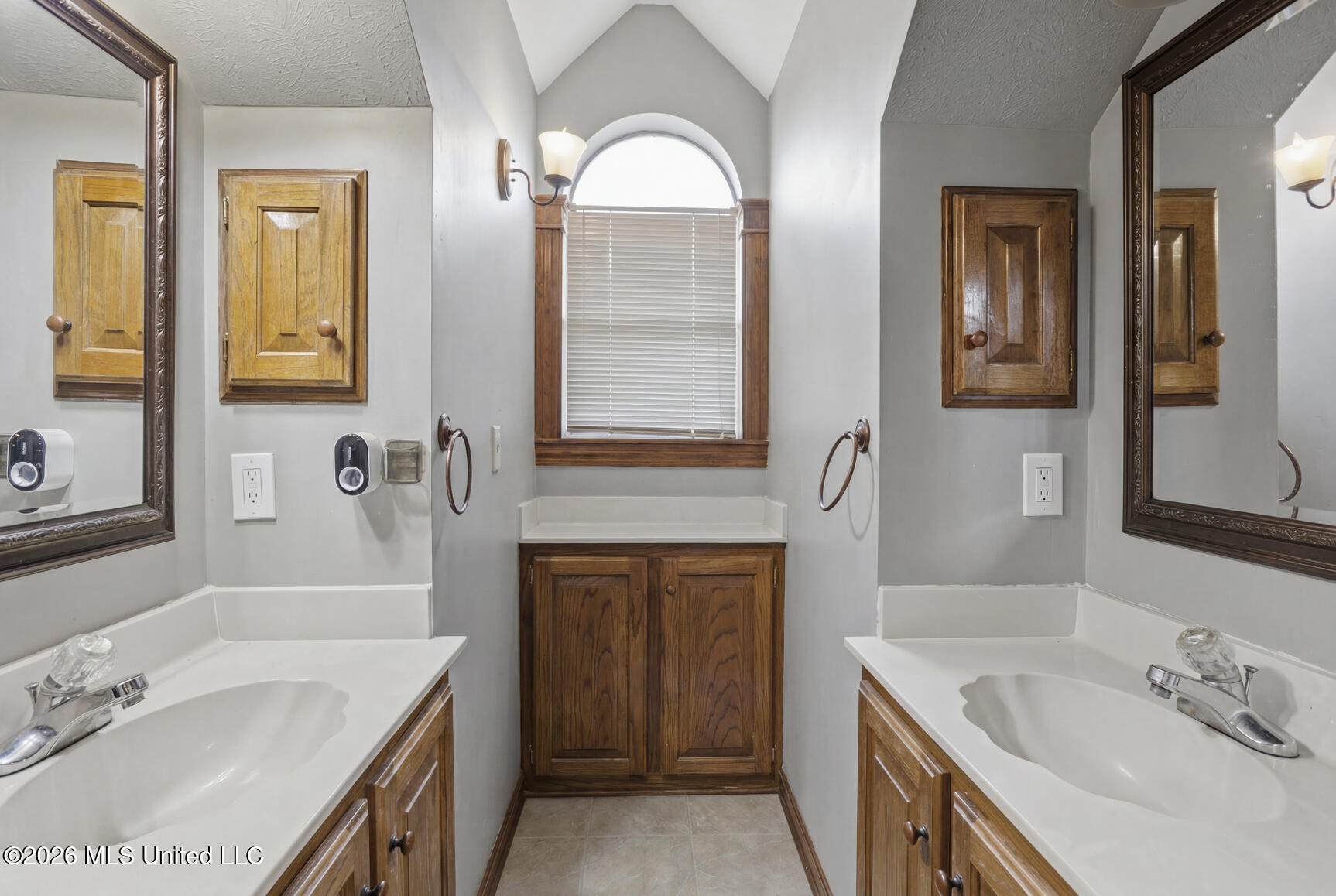 443 Woodlands Circle Property Photo 23