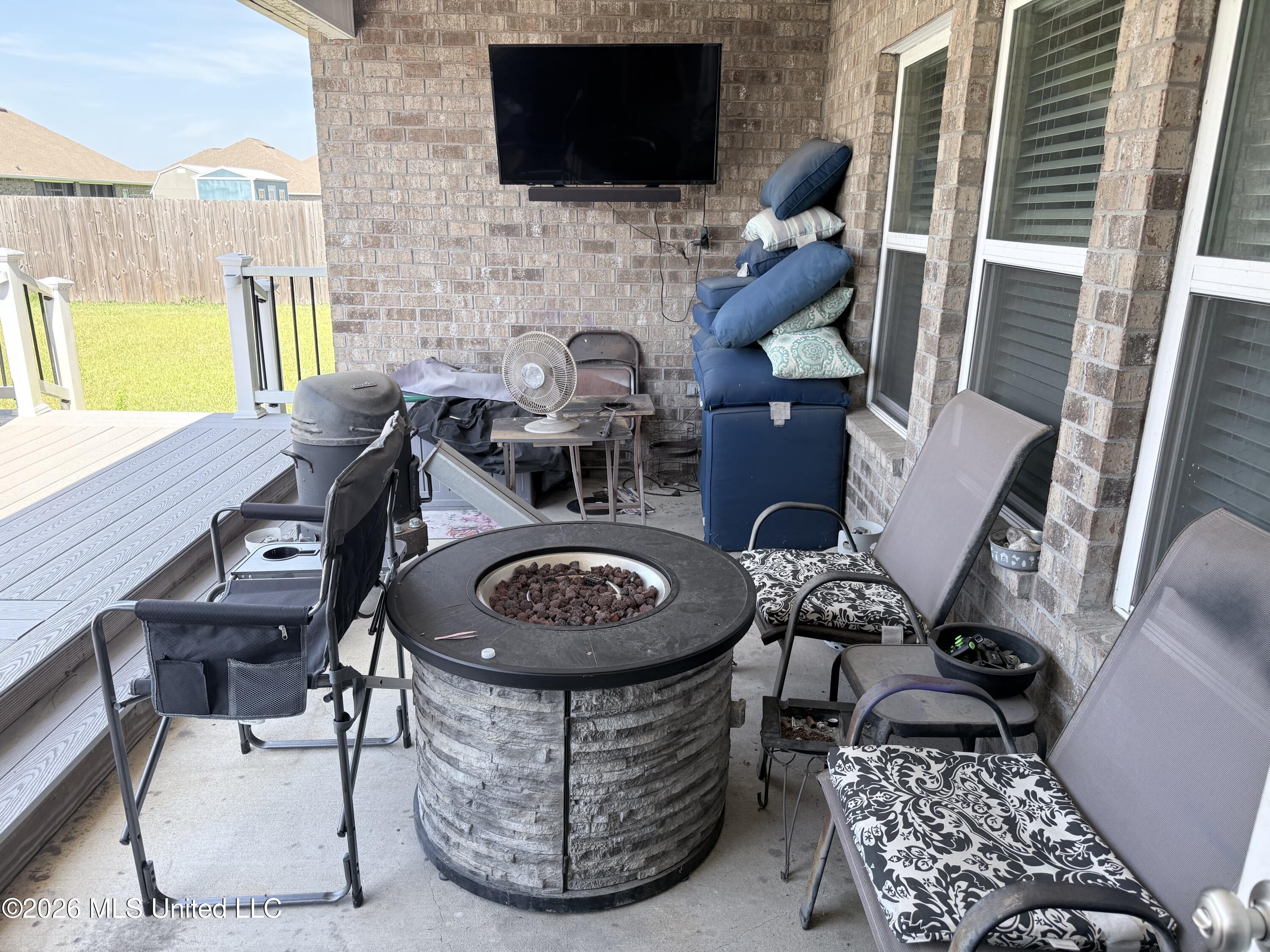 1039 Brackish Place Property Photo 8