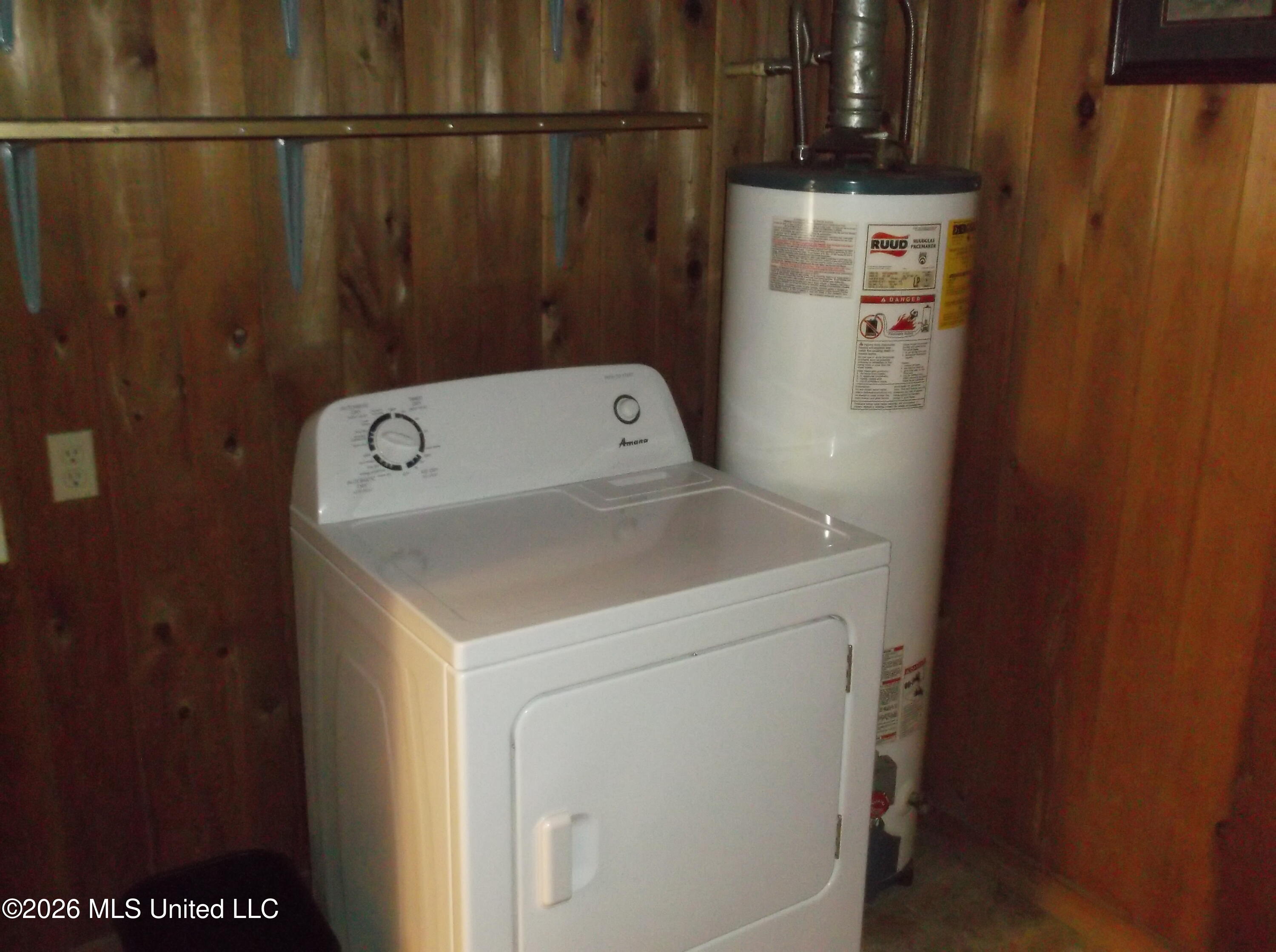 1090 Moak Road Property Photo 13