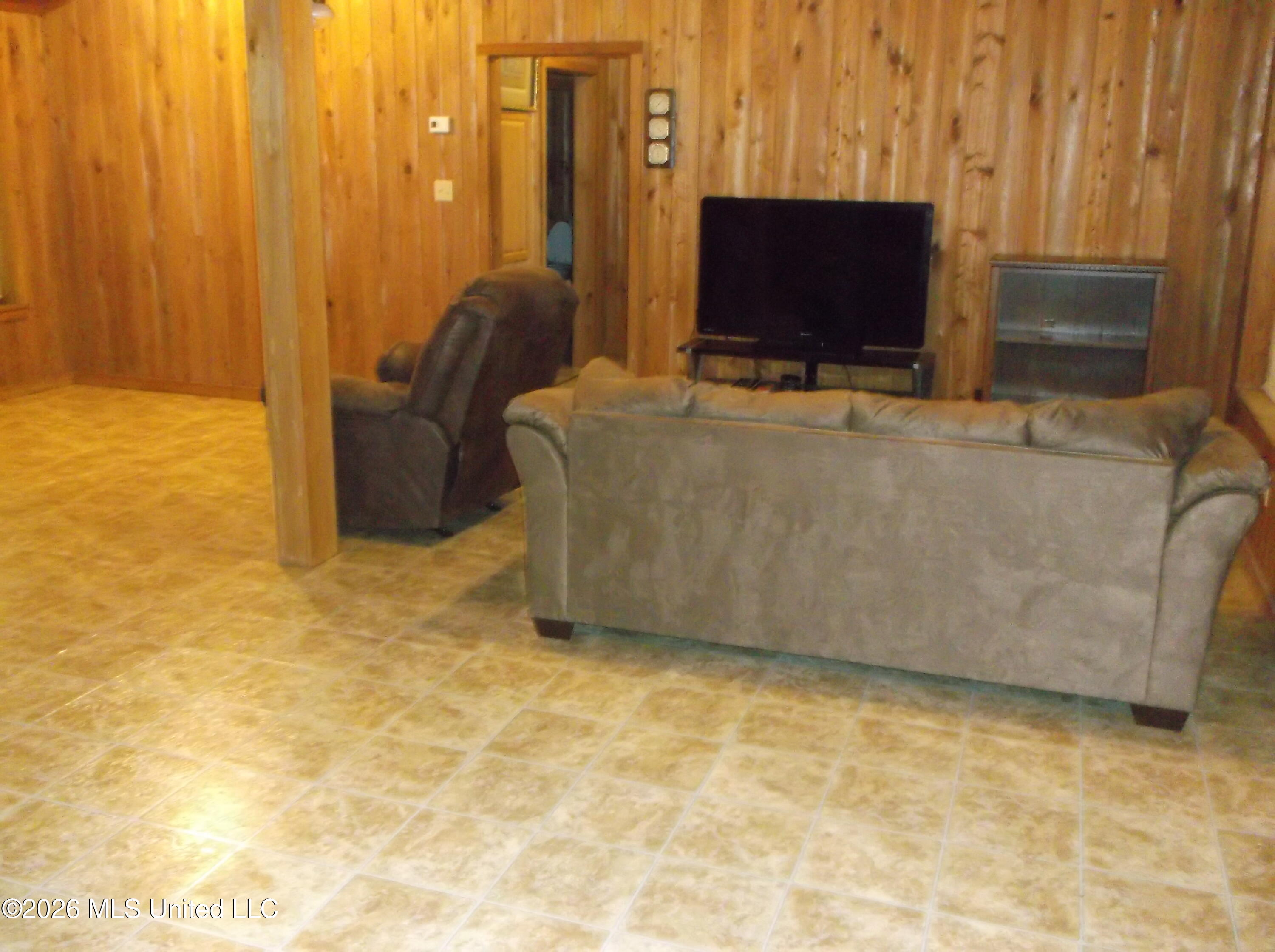 1090 Moak Road Property Photo 16