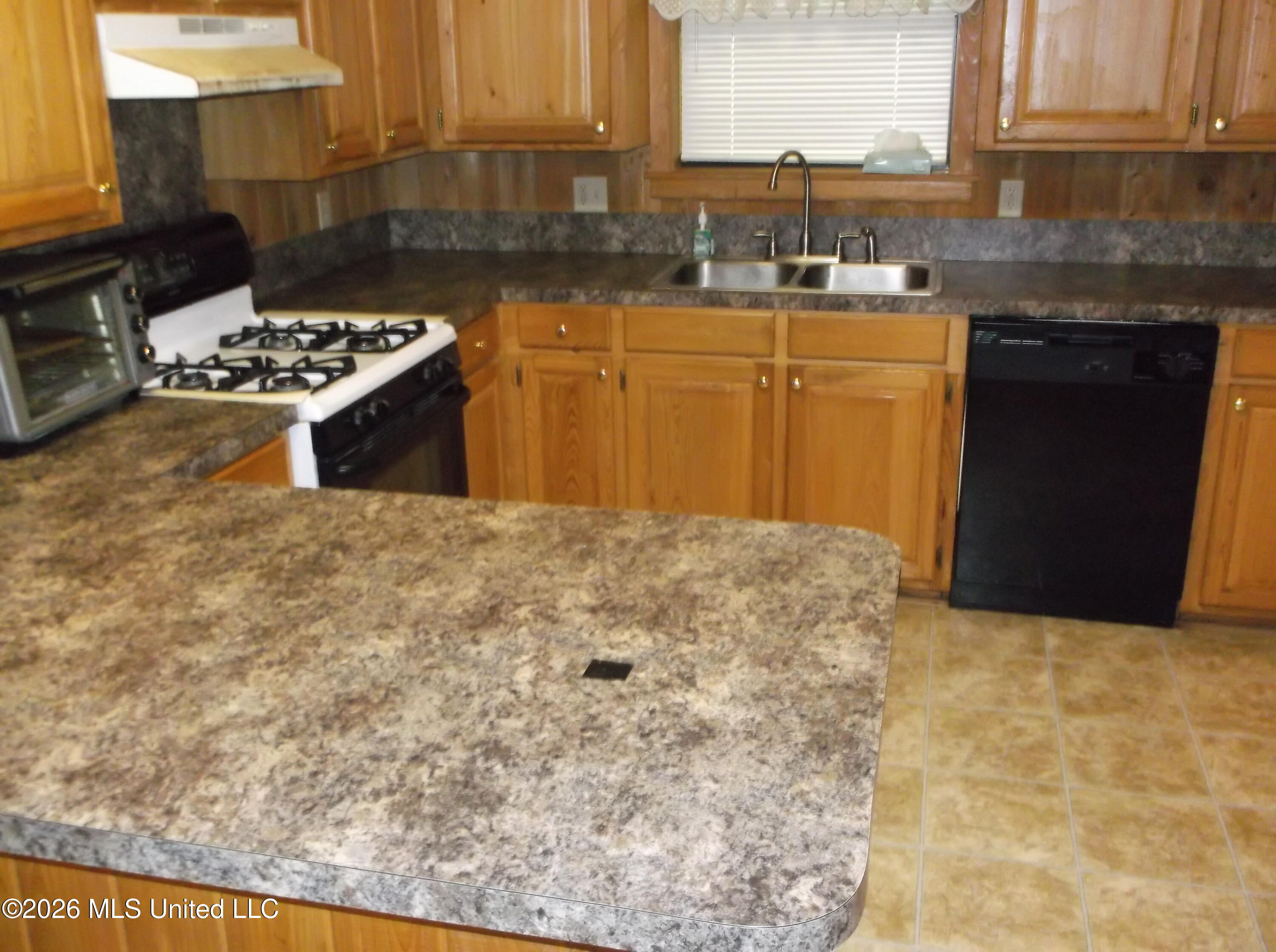 1090 Moak Road Property Photo 17
