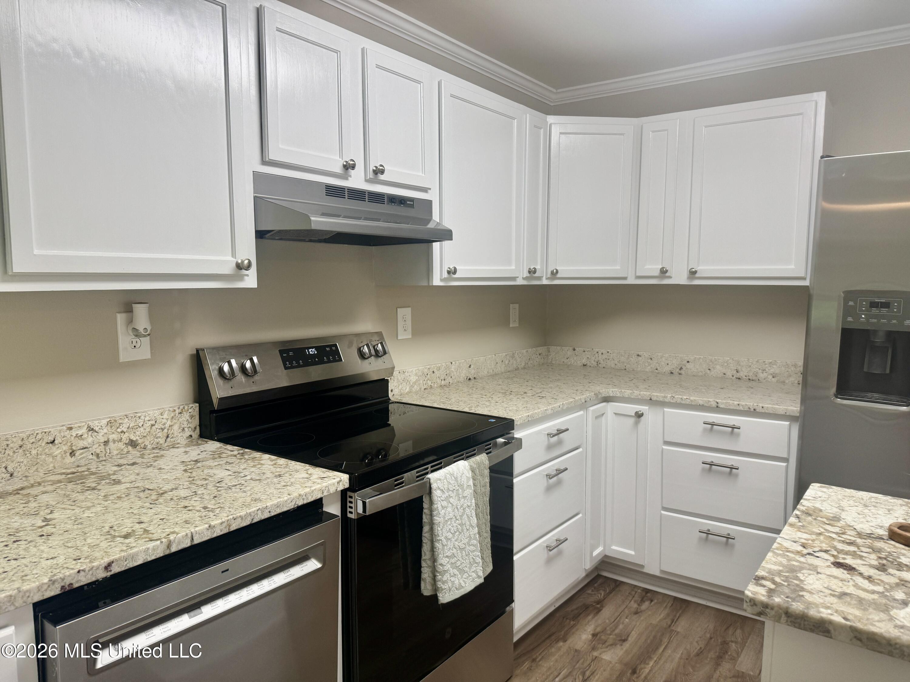 301 Ferriday Drive Property Photo 6