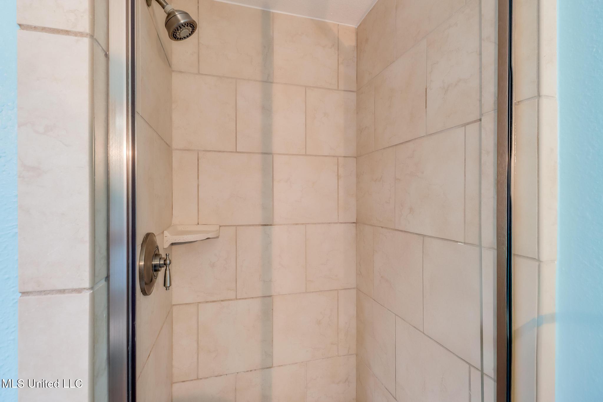 2060 Beach Boulevard Property Photo 18