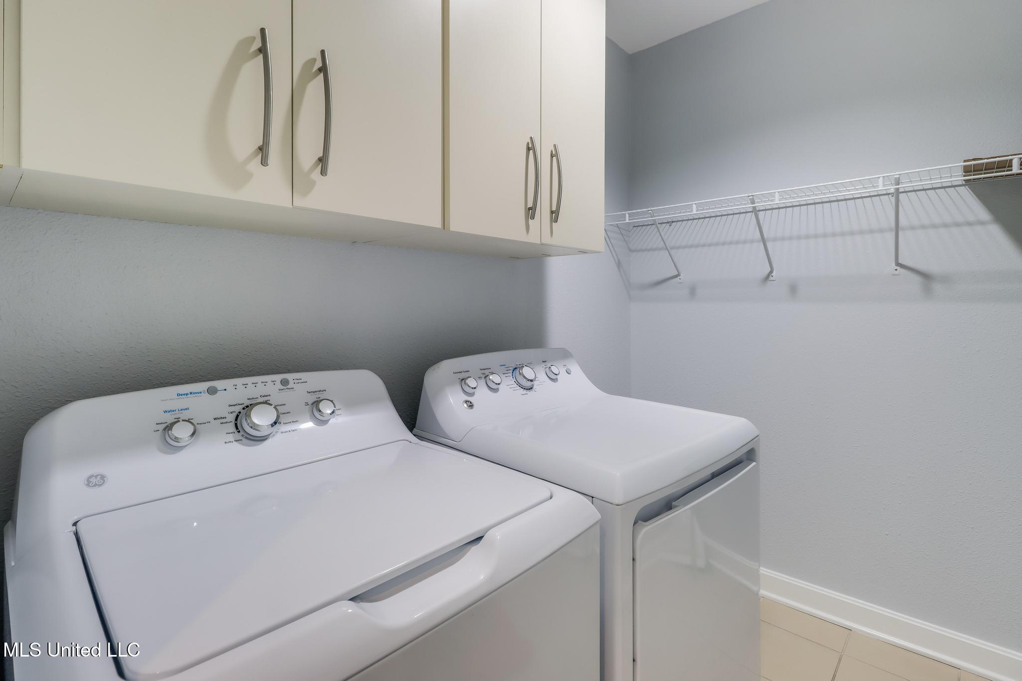 2060 Beach Boulevard Property Photo 19