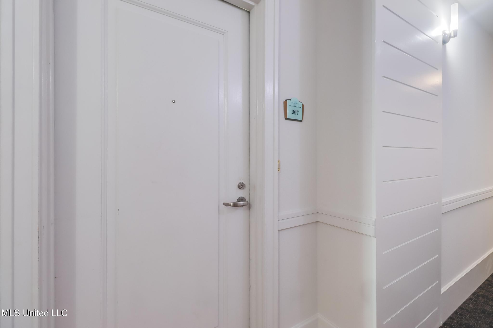 2060 Beach Boulevard Property Photo 41