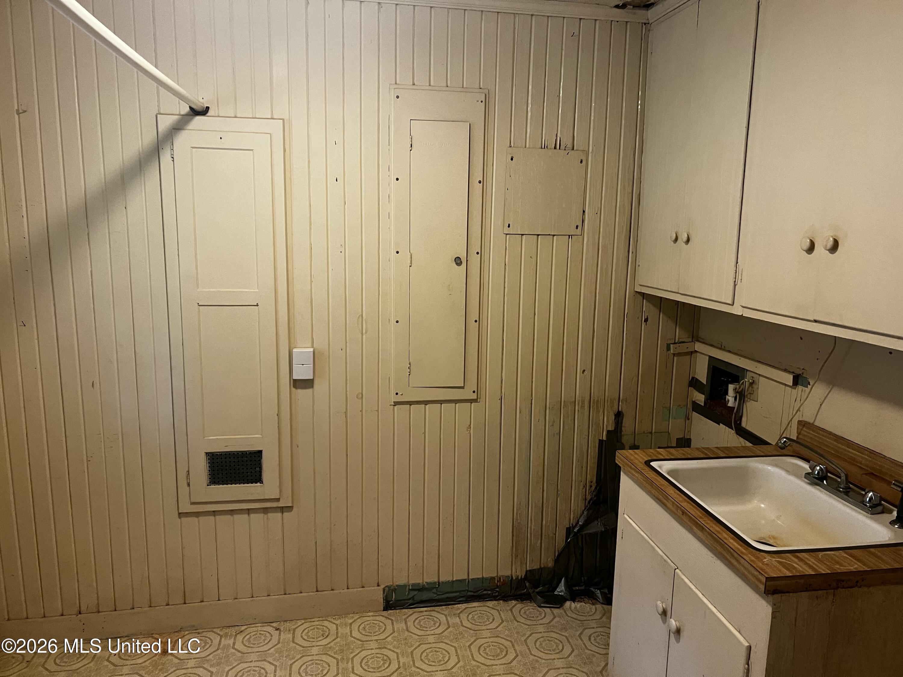 100 Camellia Circle Property Photo 5