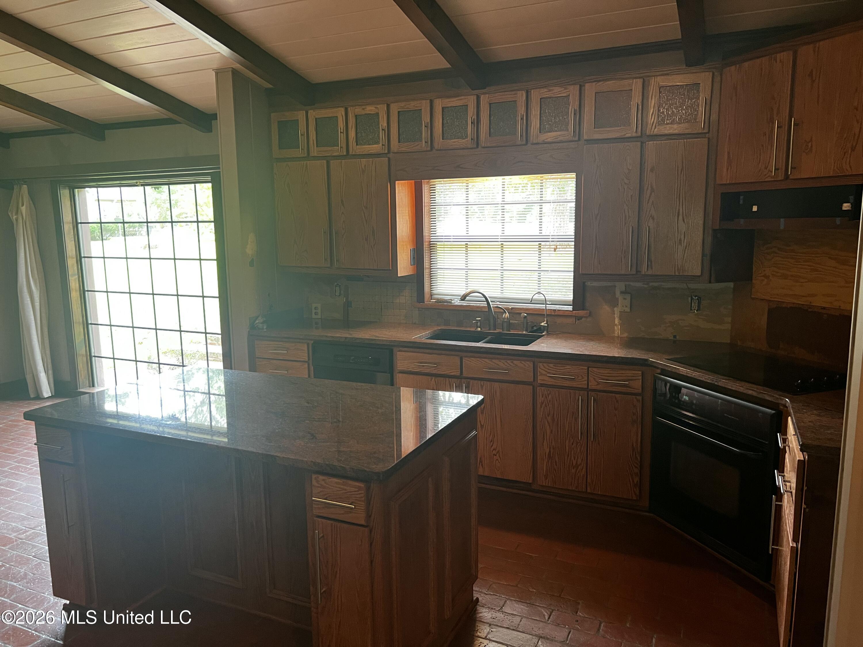 100 Camellia Circle Property Photo 9