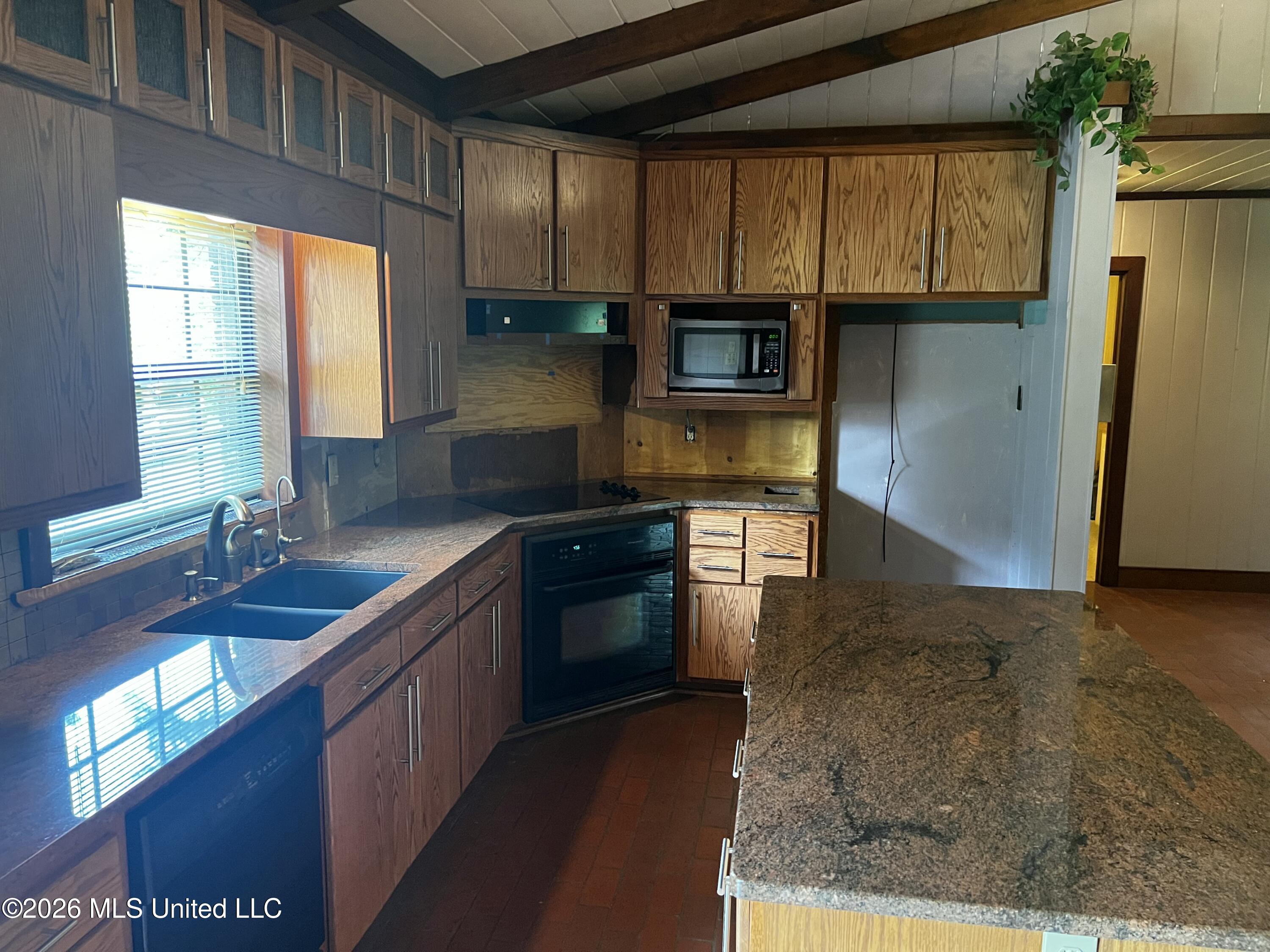 100 Camellia Circle Property Photo 10