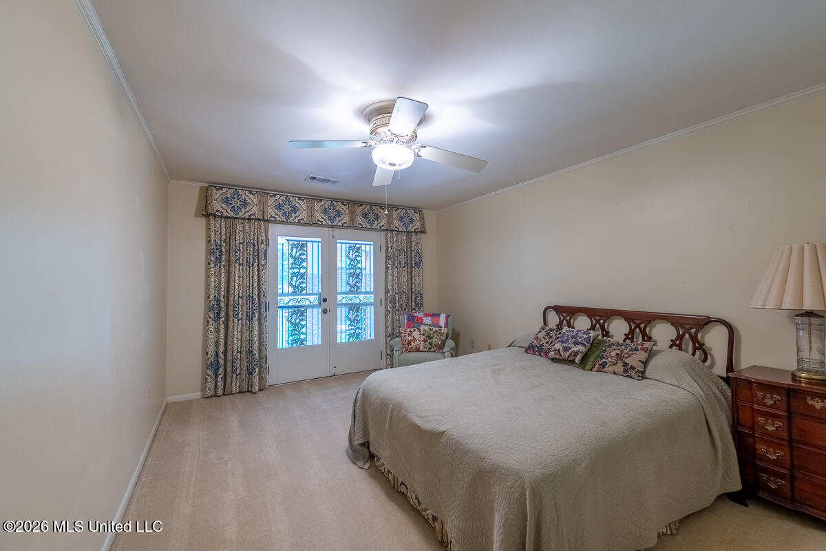 157 Par Rd 1b-94 - Lakeshore Drive Property Photo 37