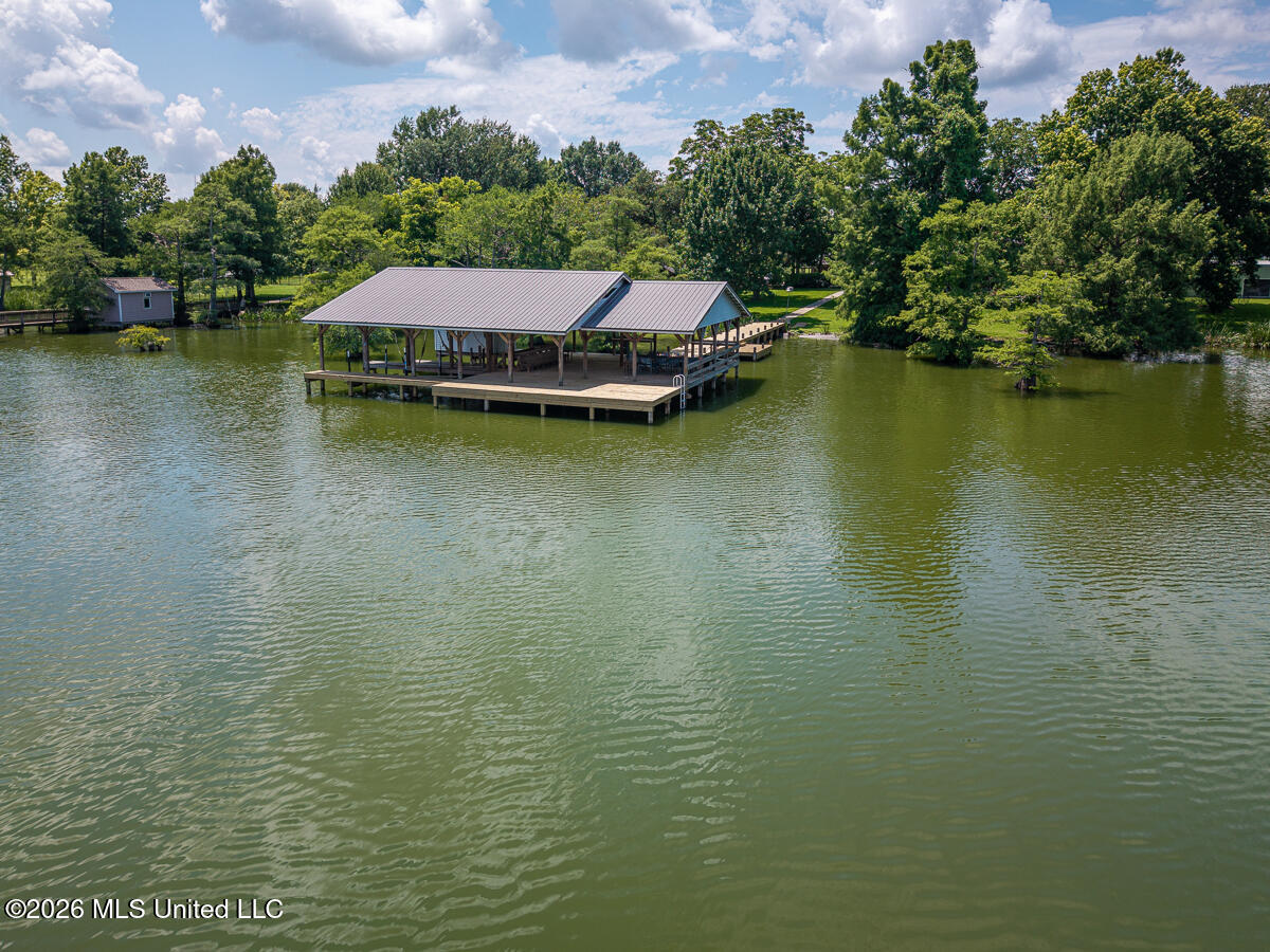 157 Par Rd 1b-94 - Lakeshore Drive Property Photo 60