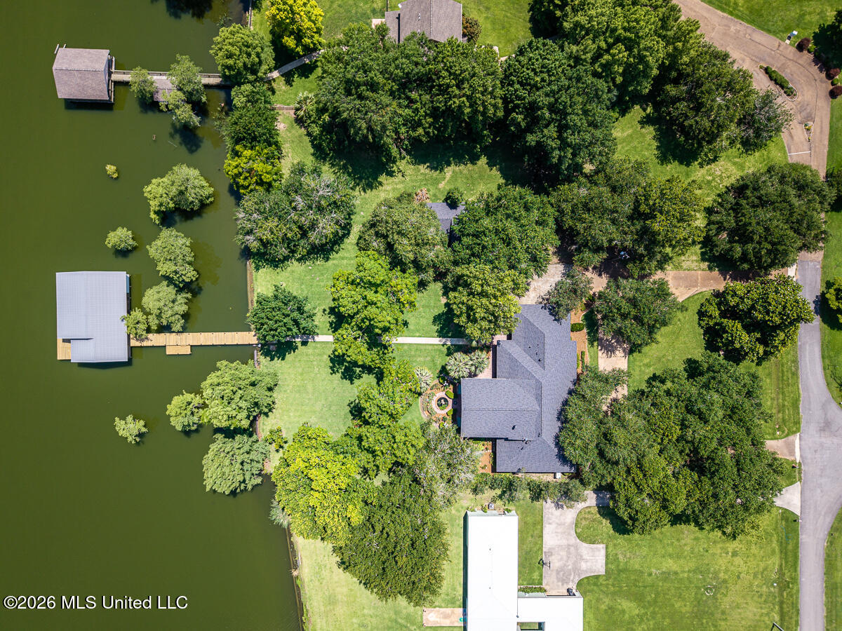 157 Par Rd 1b-94 - Lakeshore Drive Property Photo 62
