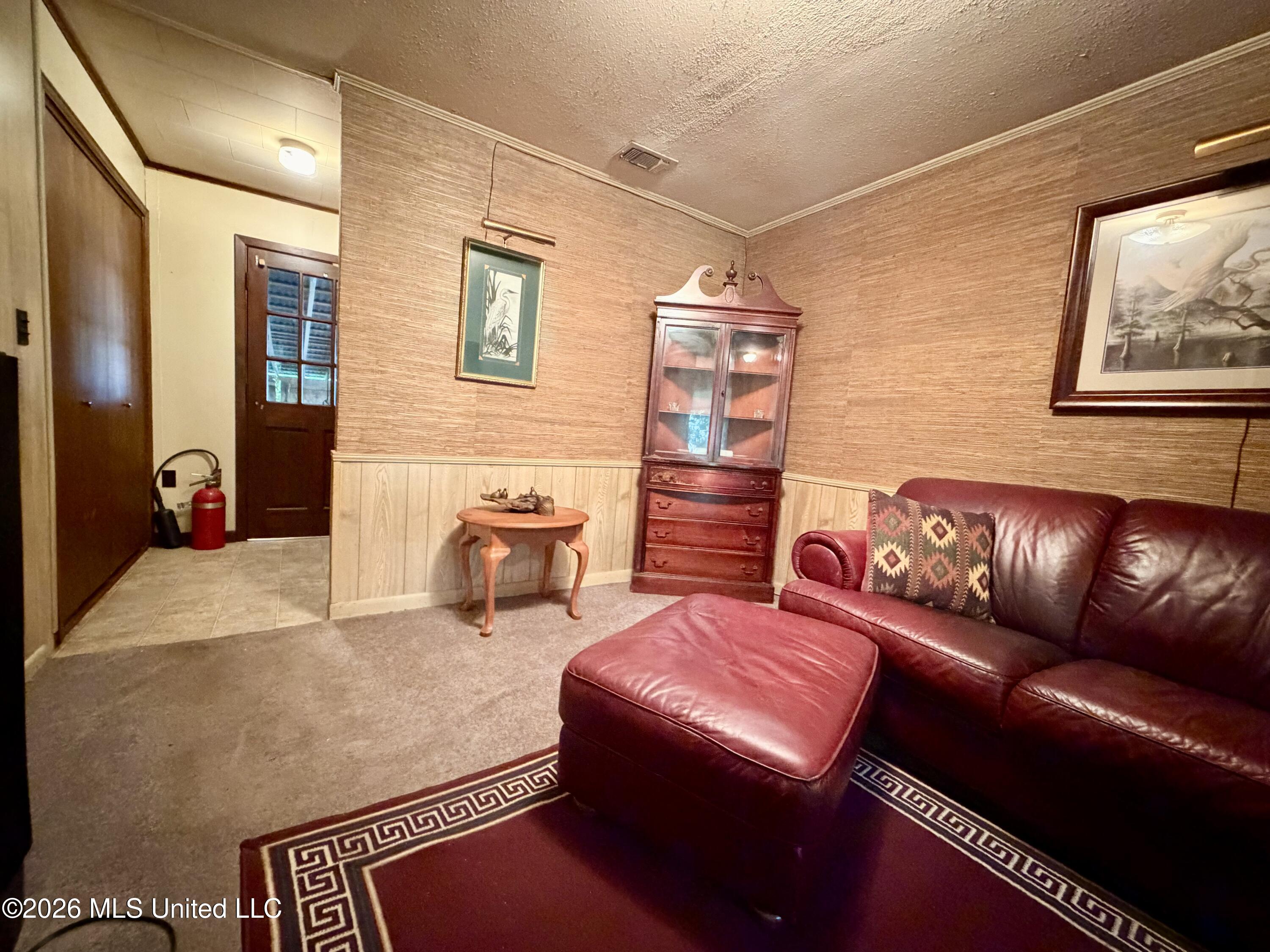 818 S Cleveland Avenue Property Photo 11