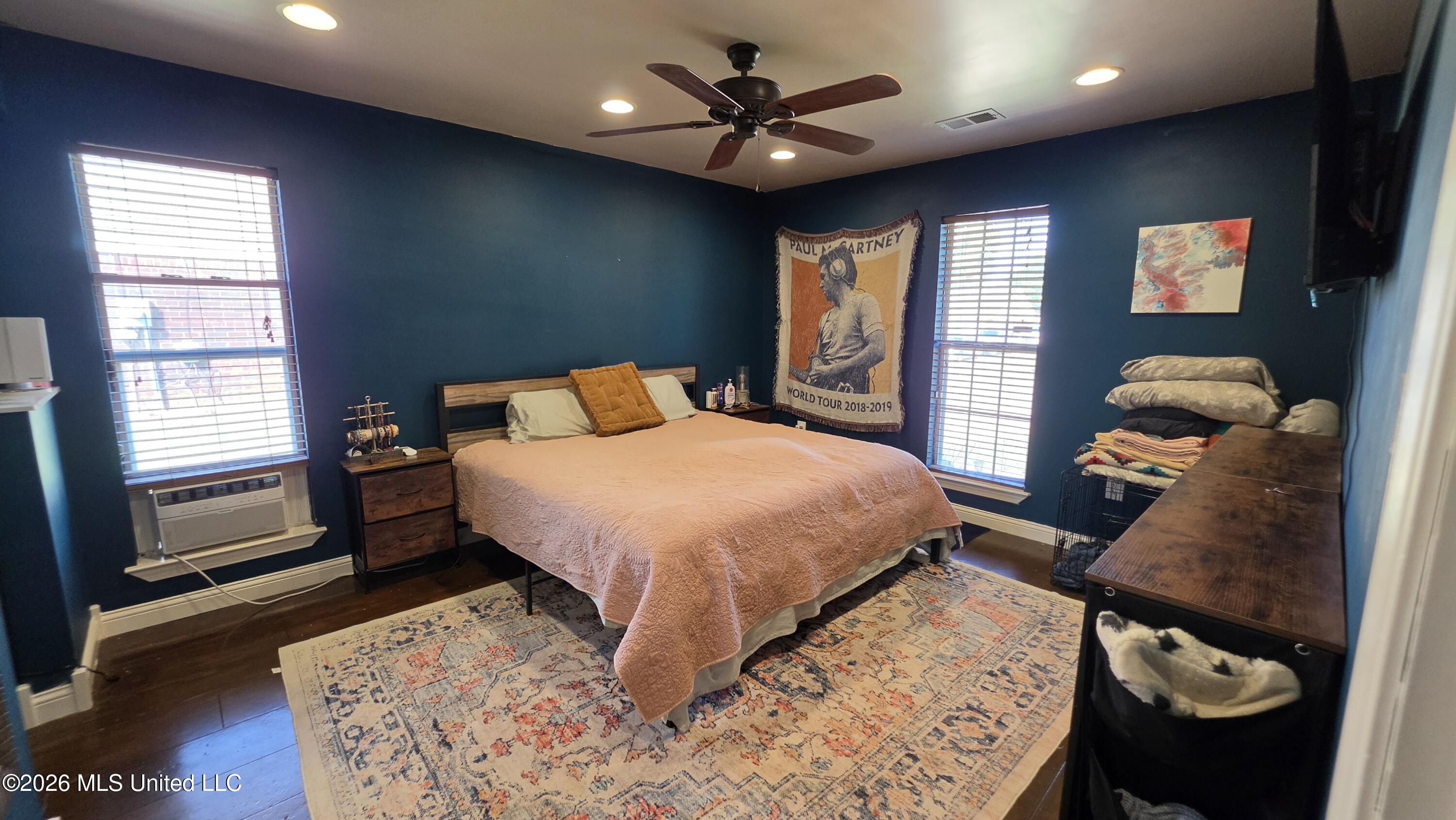 4215 Highgate Drive Property Photo 6
