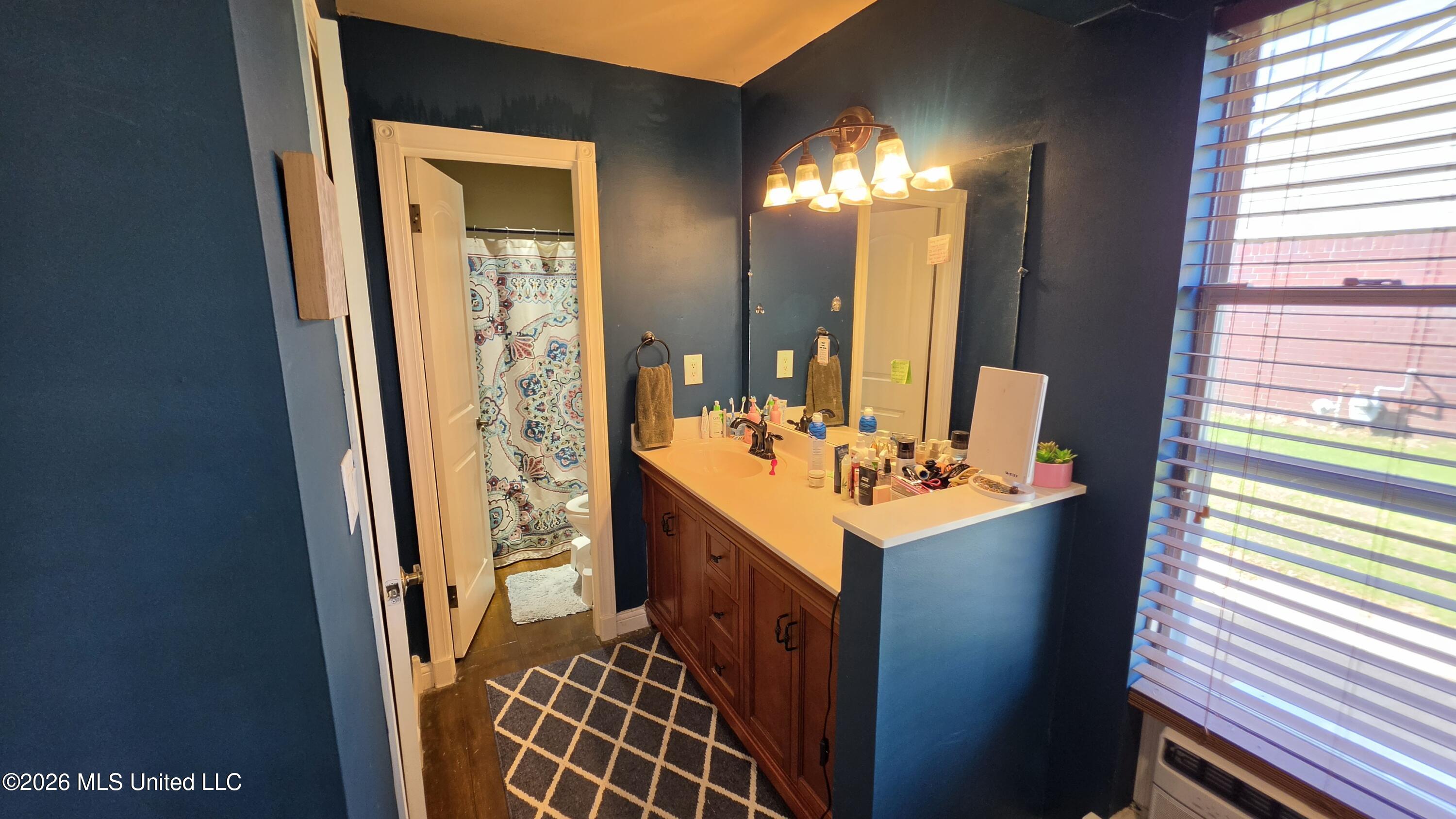 4215 Highgate Drive Property Photo 8