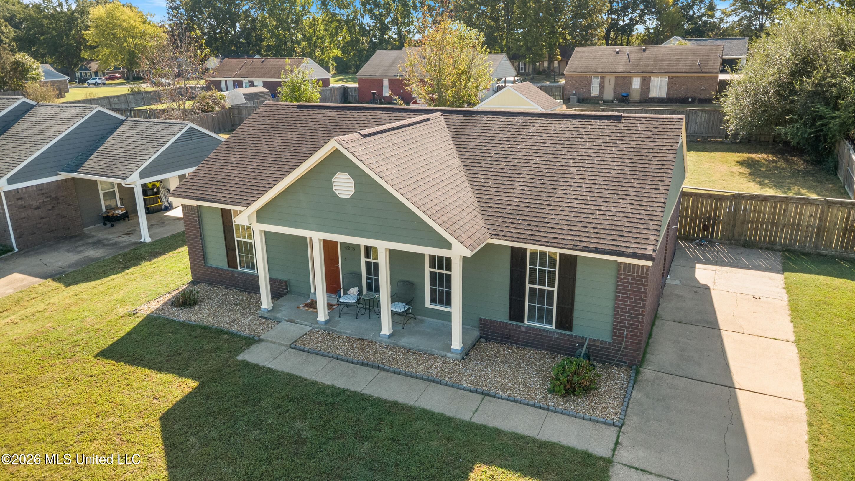 4215 Highgate Drive Property Photo 22