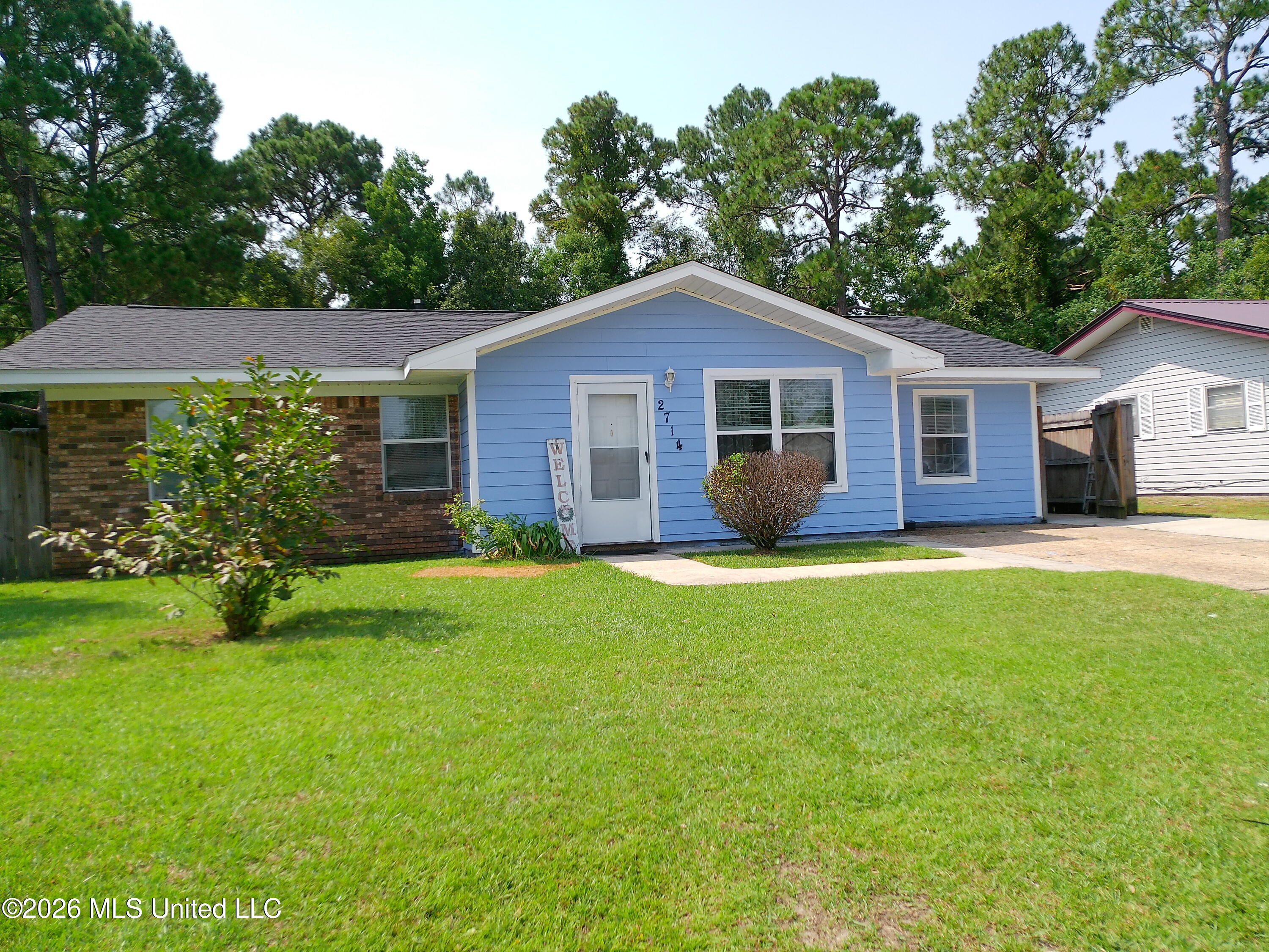 2714 George Street Property Photo 1