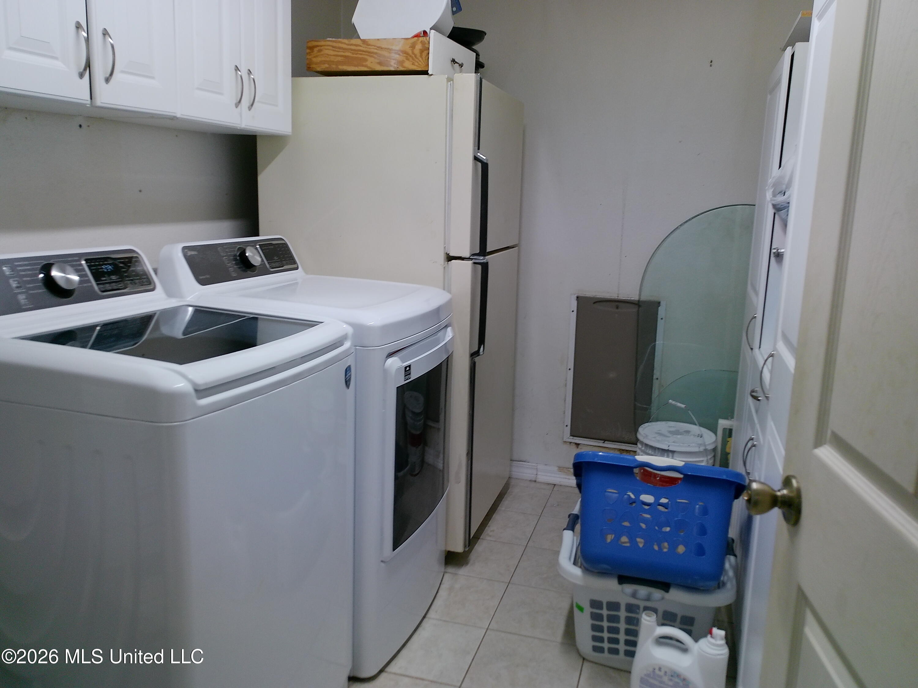 2714 George Street Property Photo 6