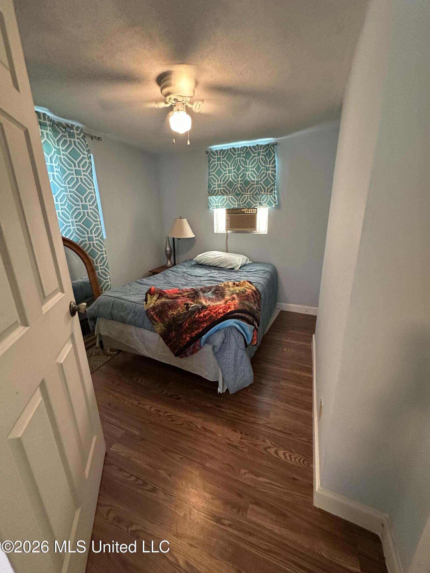 622 Lakeside Drive Property Photo 8