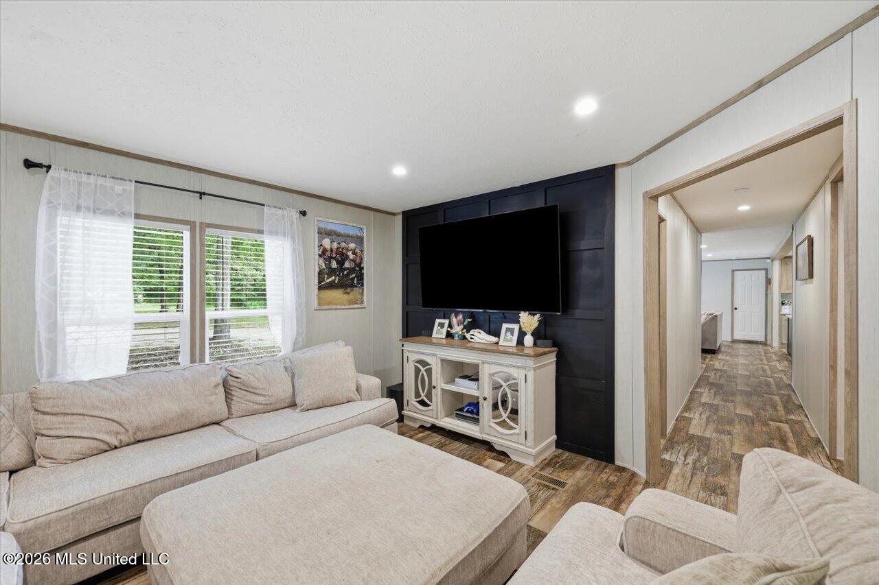 1130 Lyons Road Property Photo 20