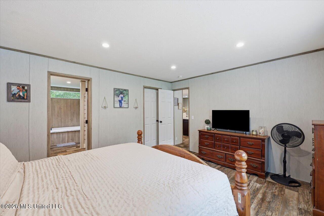 1130 Lyons Road Property Photo 22