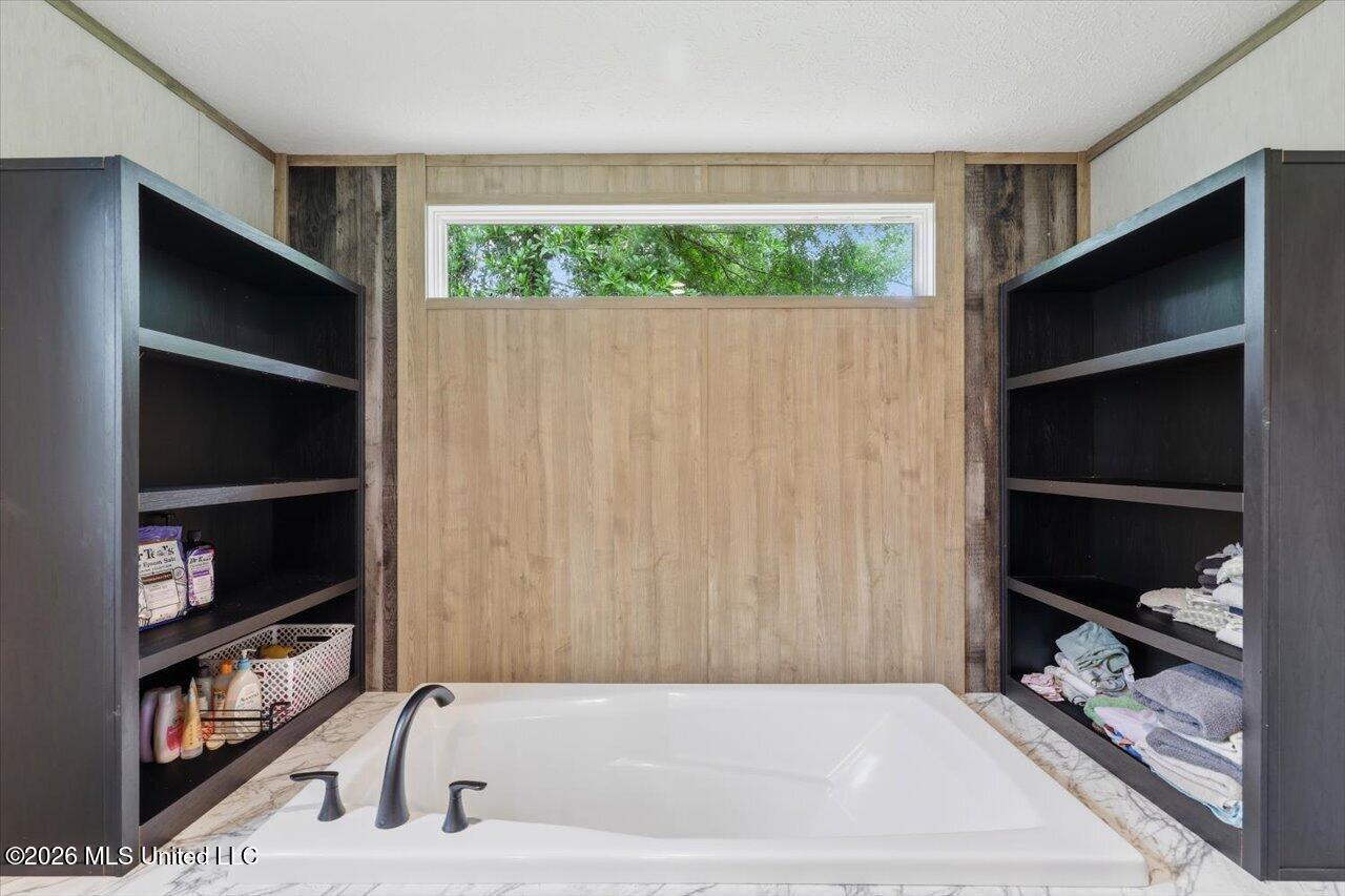 1130 Lyons Road Property Photo 24