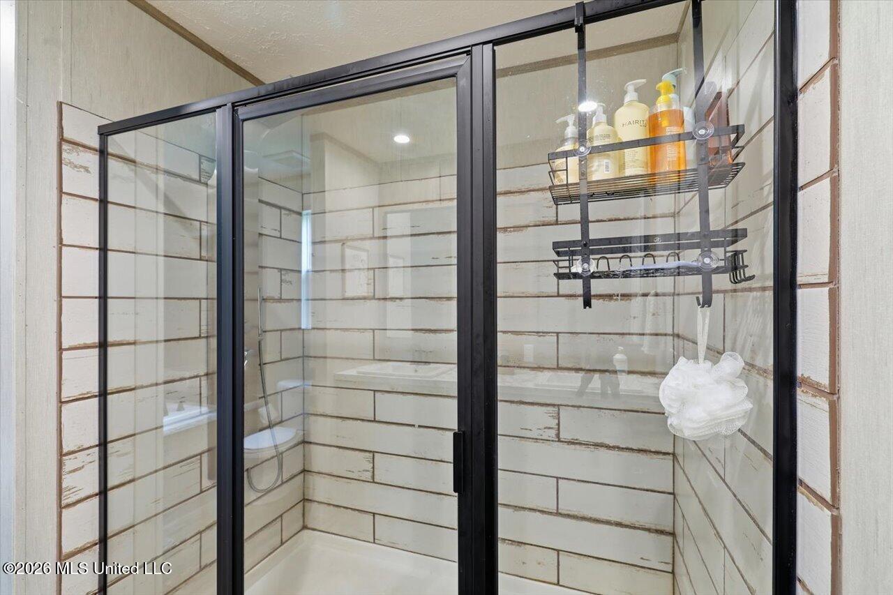 1130 Lyons Road Property Photo 25
