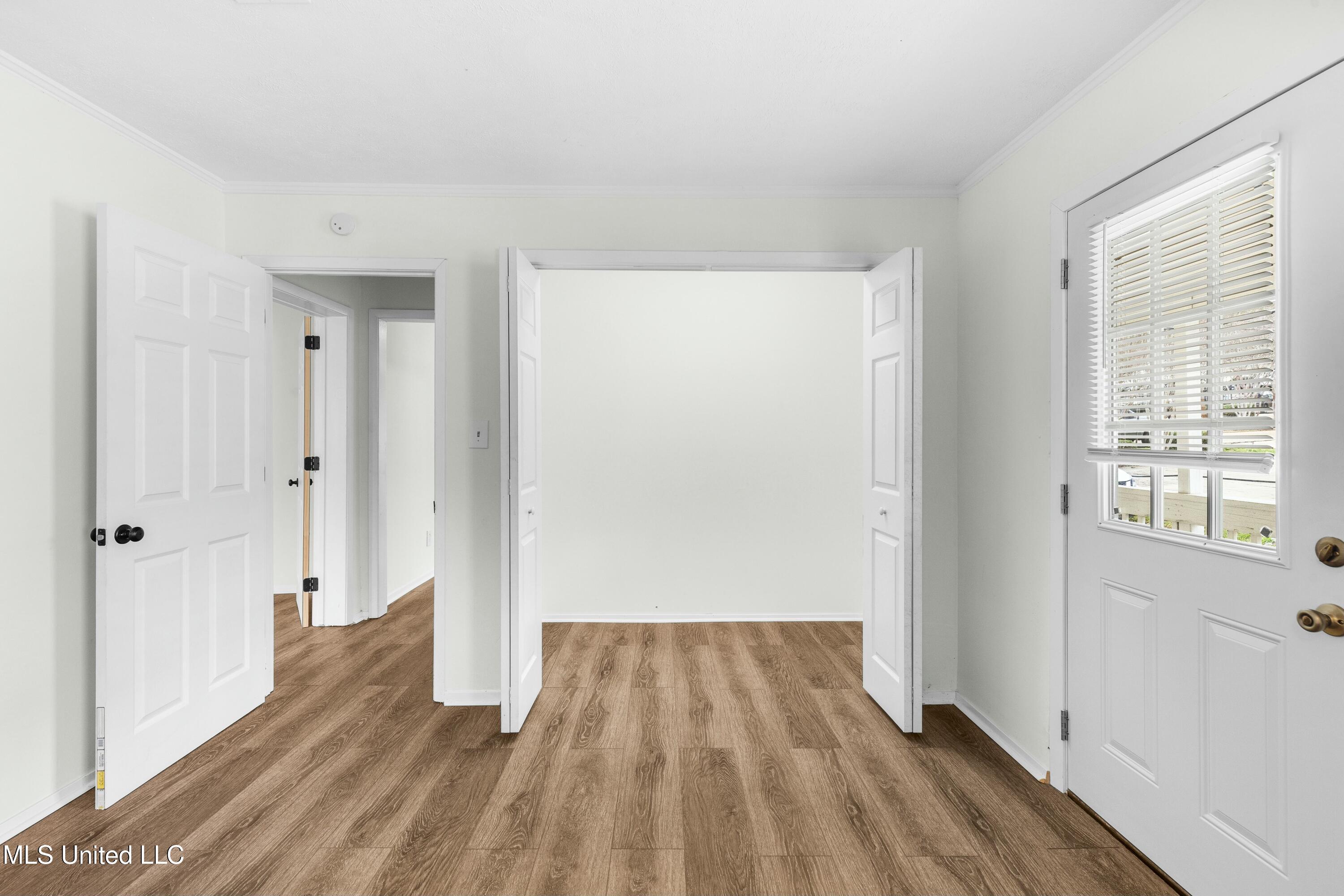 1030 Greymont Street Property Photo 18