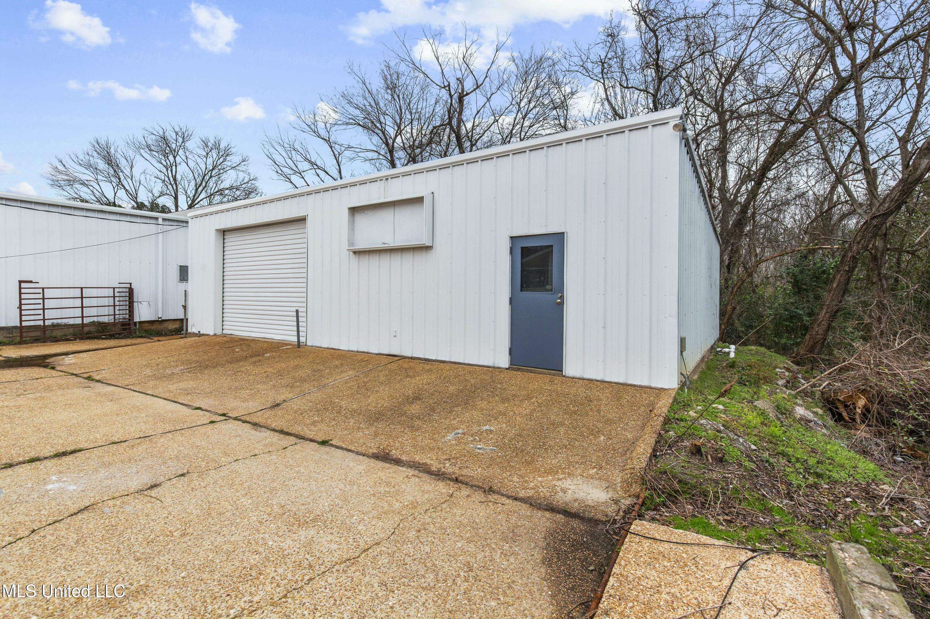 1030 Greymont Street Property Photo 26