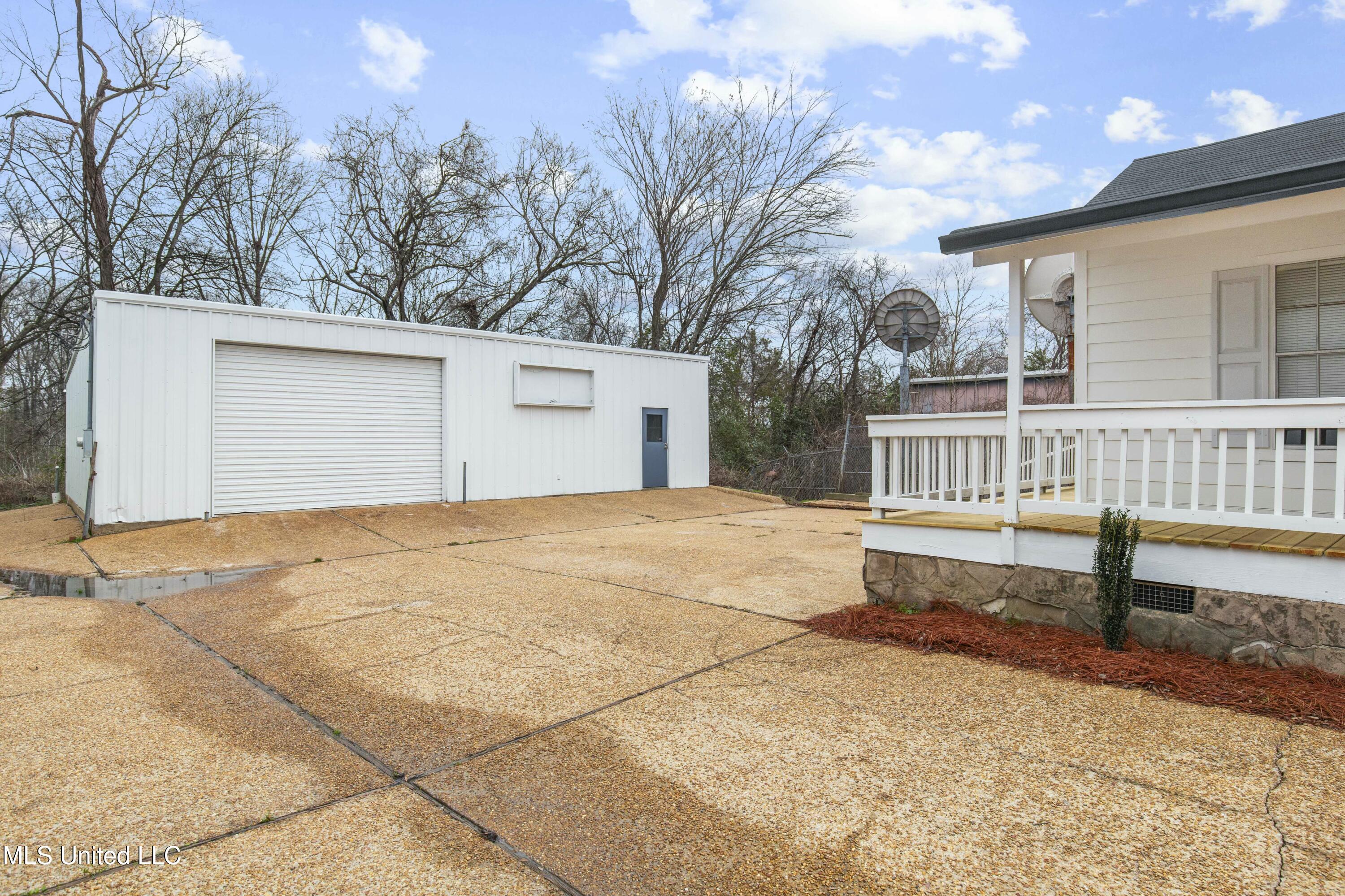 1030 Greymont Street Property Photo 27