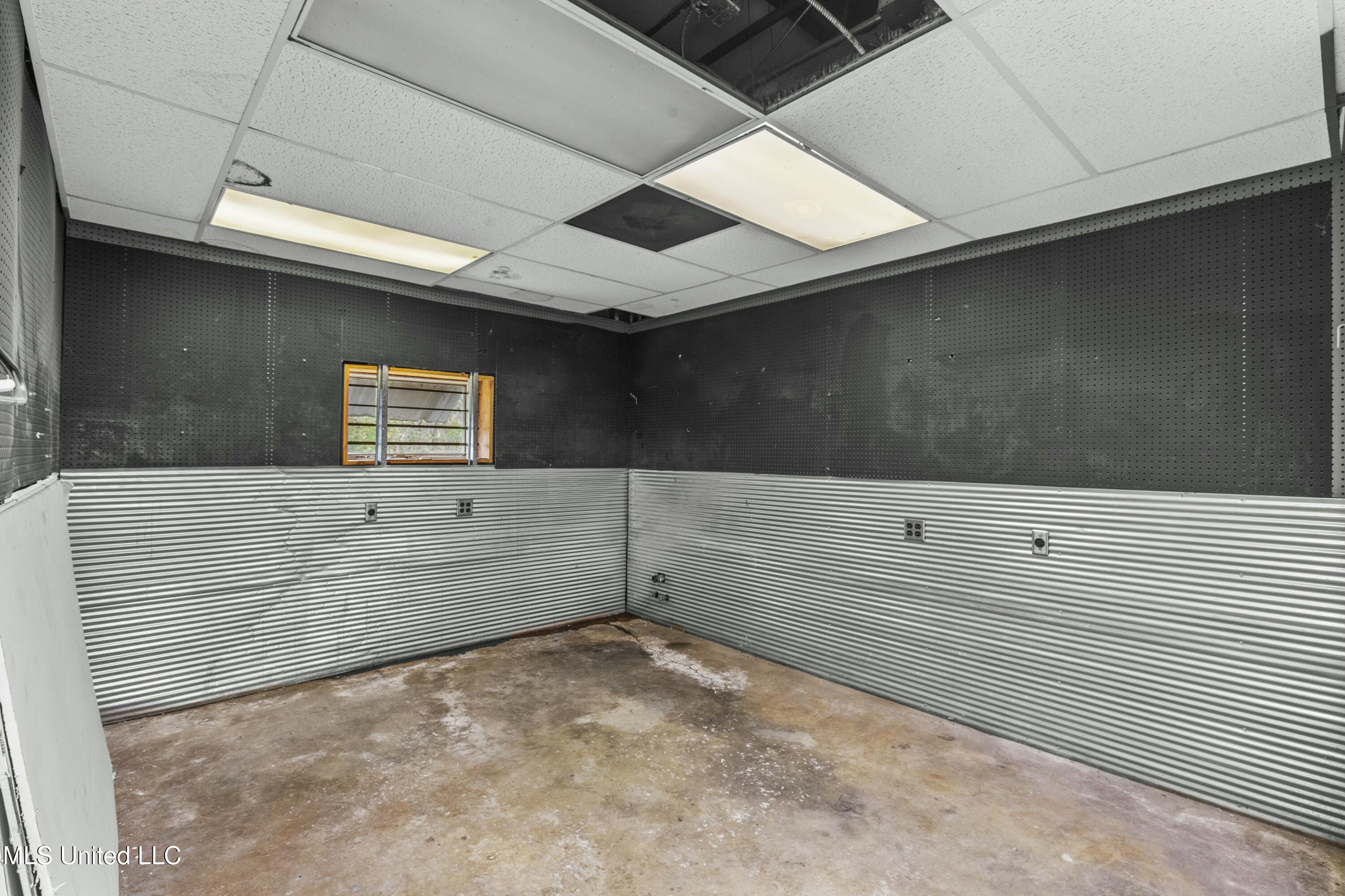 1030 Greymont Street Property Photo 31