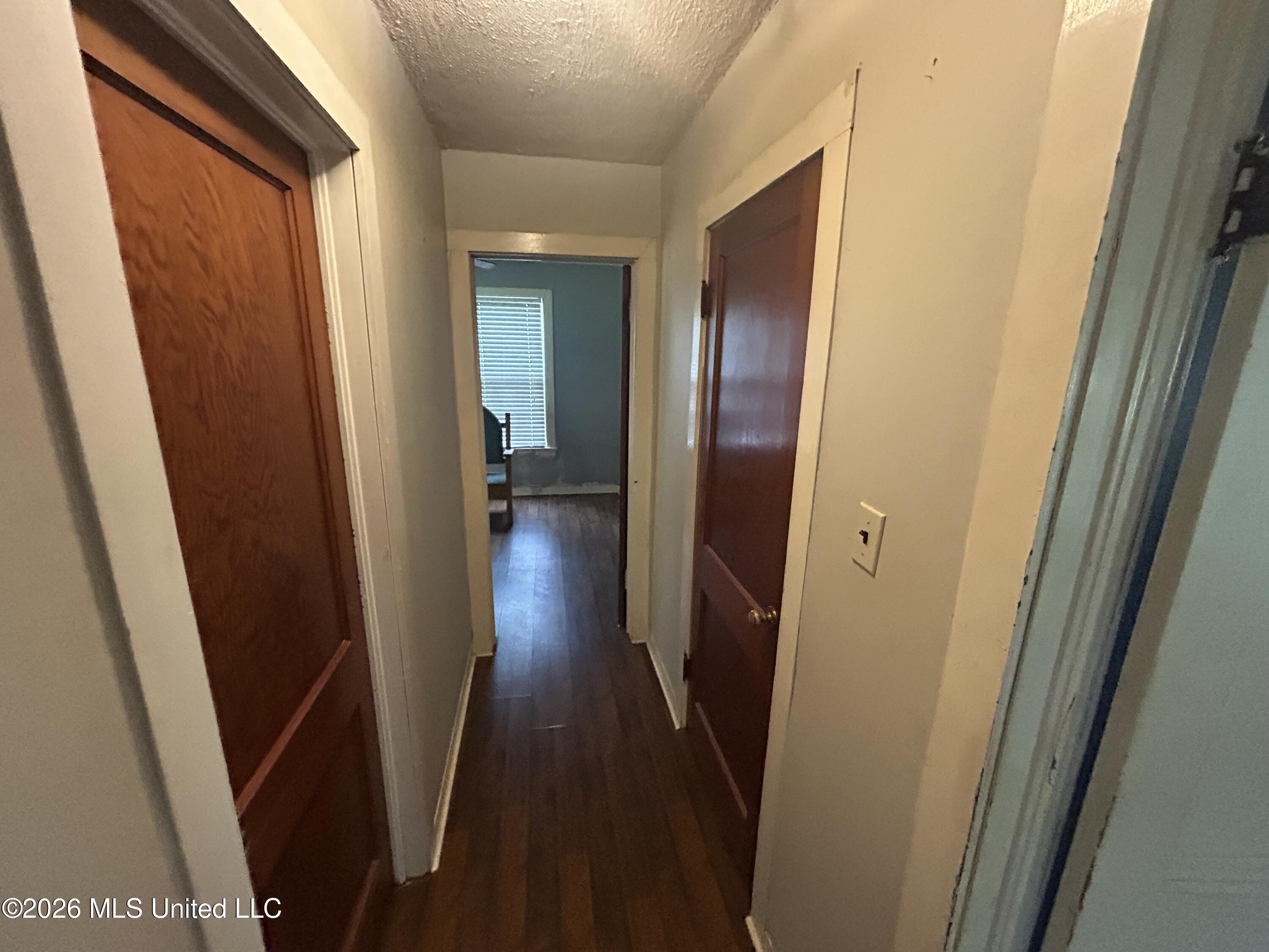 403 Front Street Property Photo 4