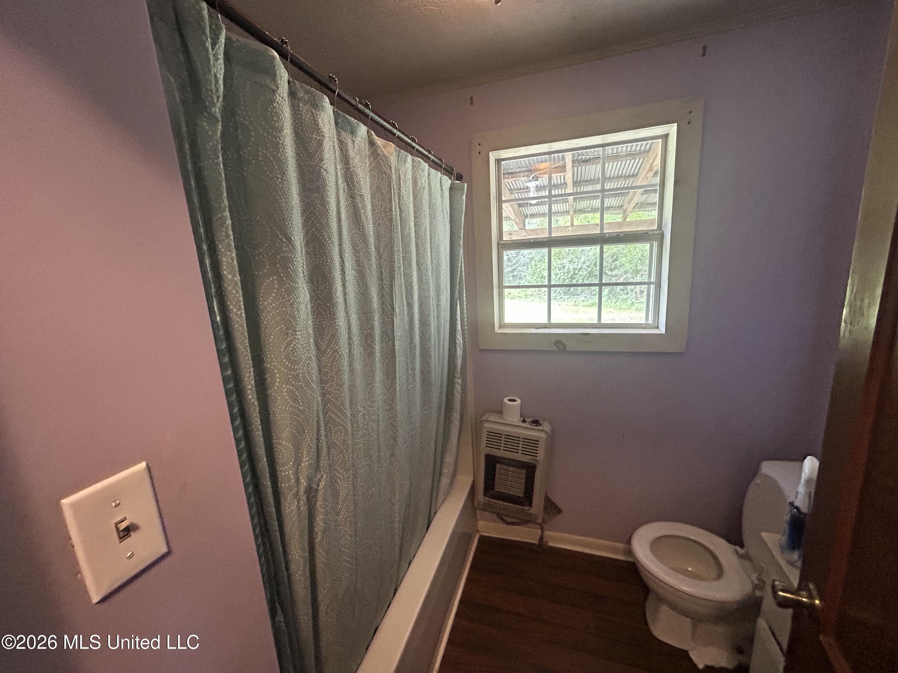 403 Front Street Property Photo 6